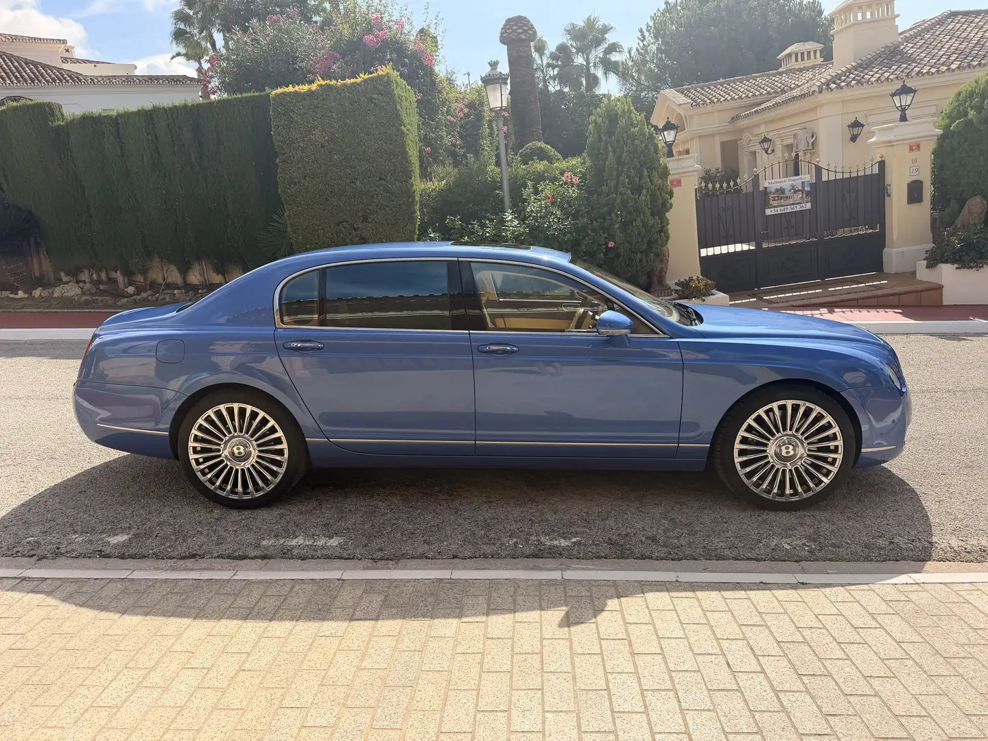 Bentley Flying Spur Continental - 1