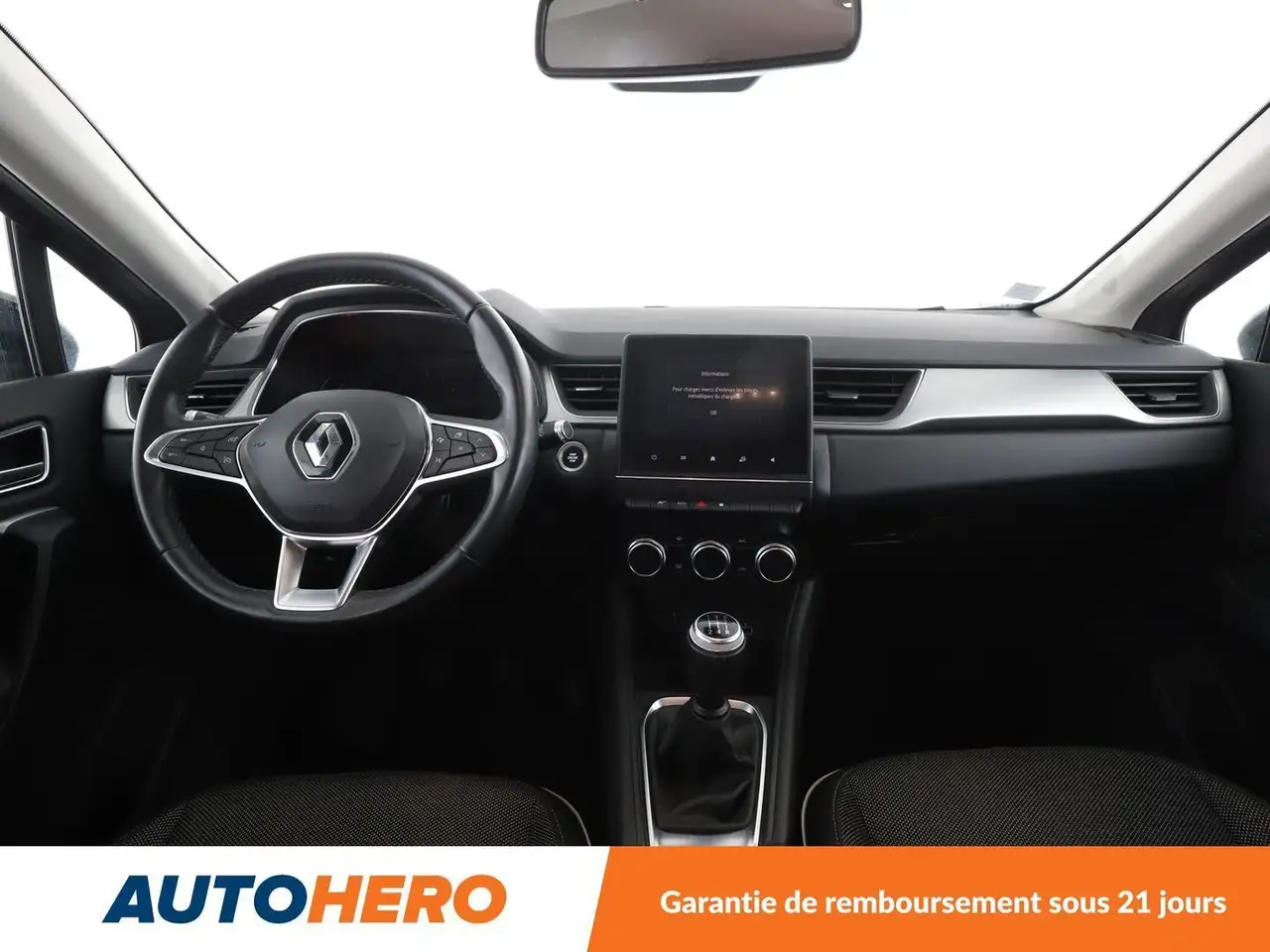 Renault Captur — photo 12