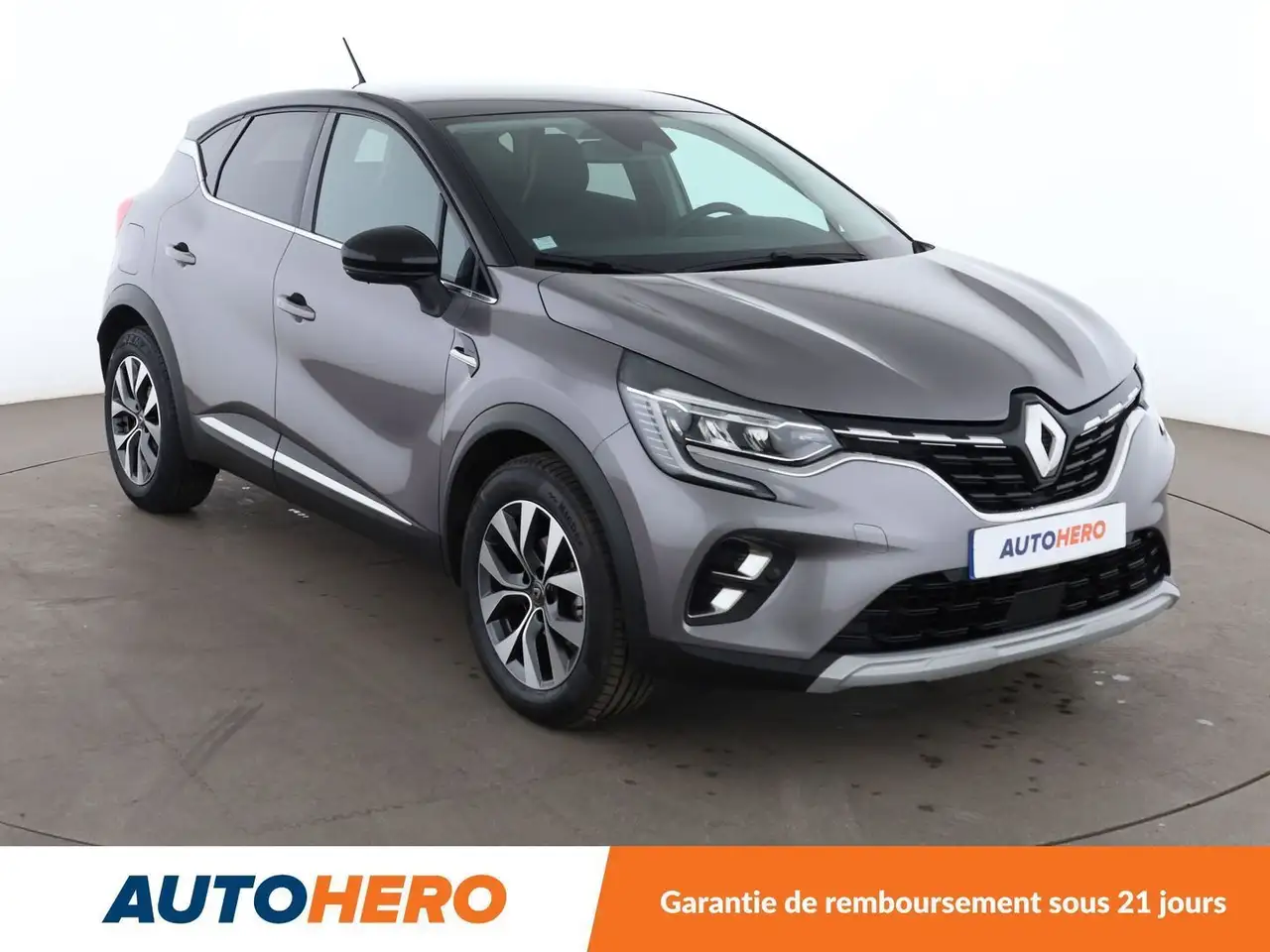 Renault Captur — photo 8