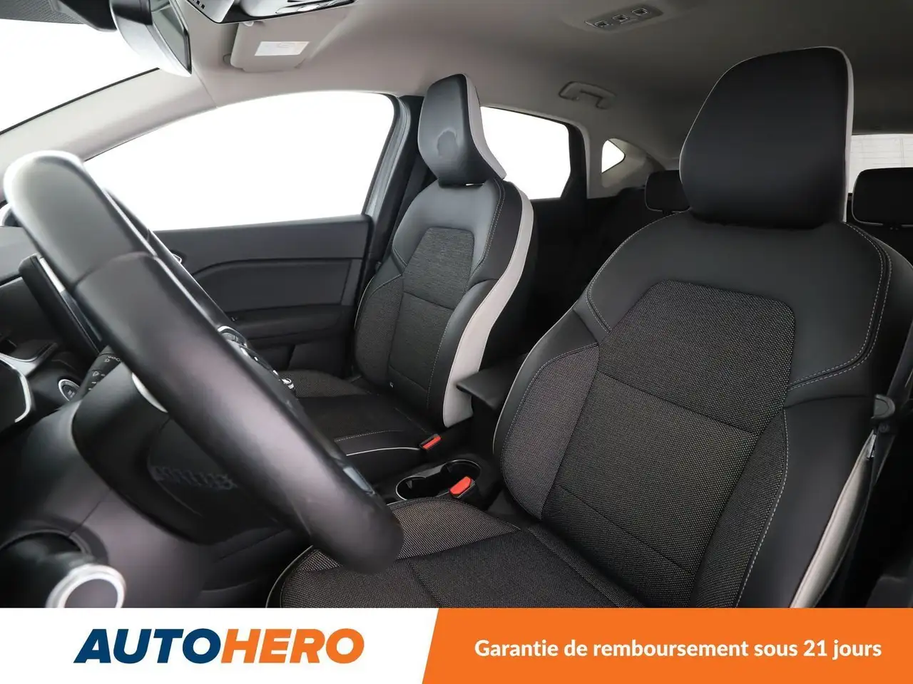 Renault Captur — photo 10
