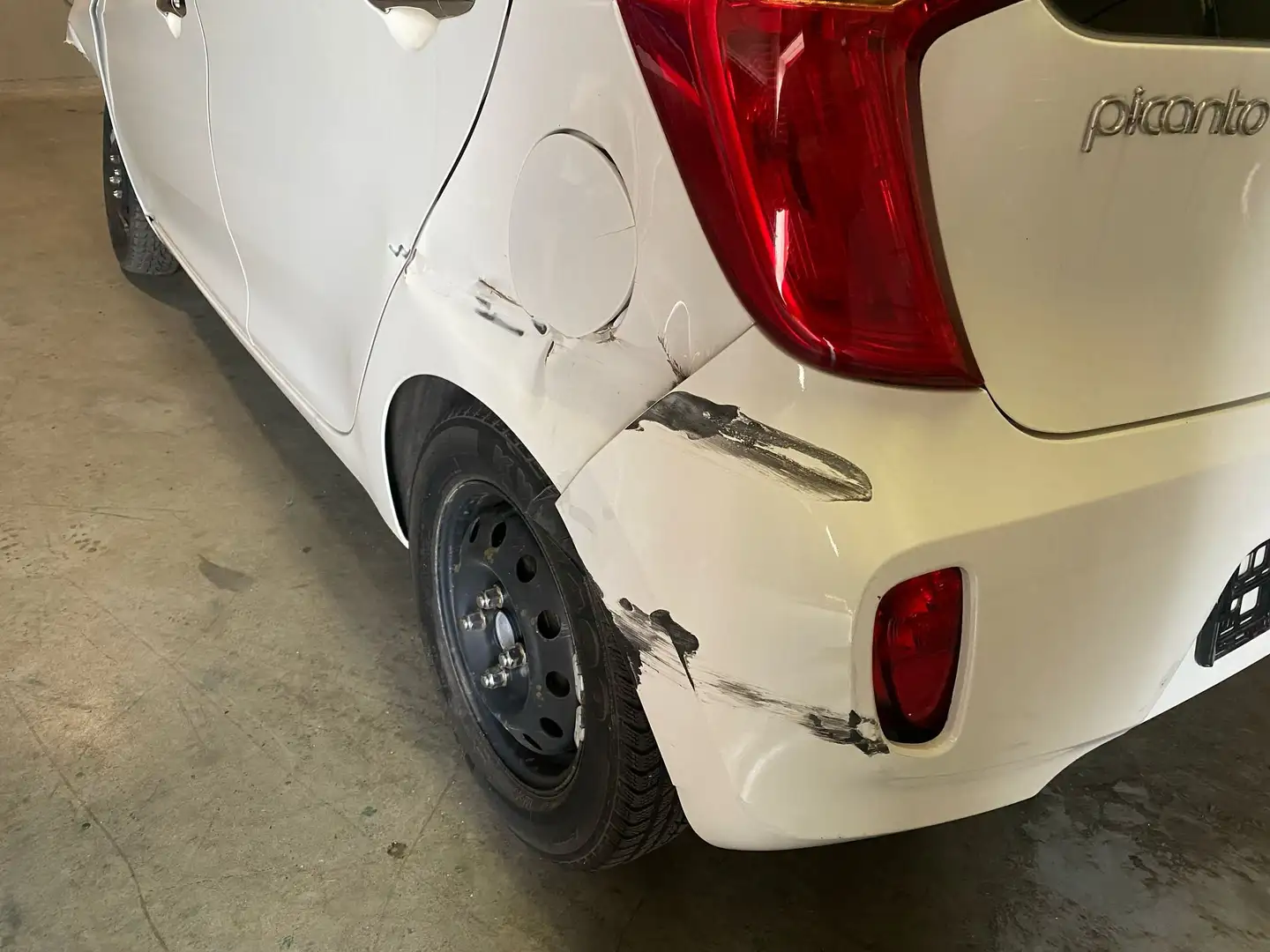Kia Picanto - 2