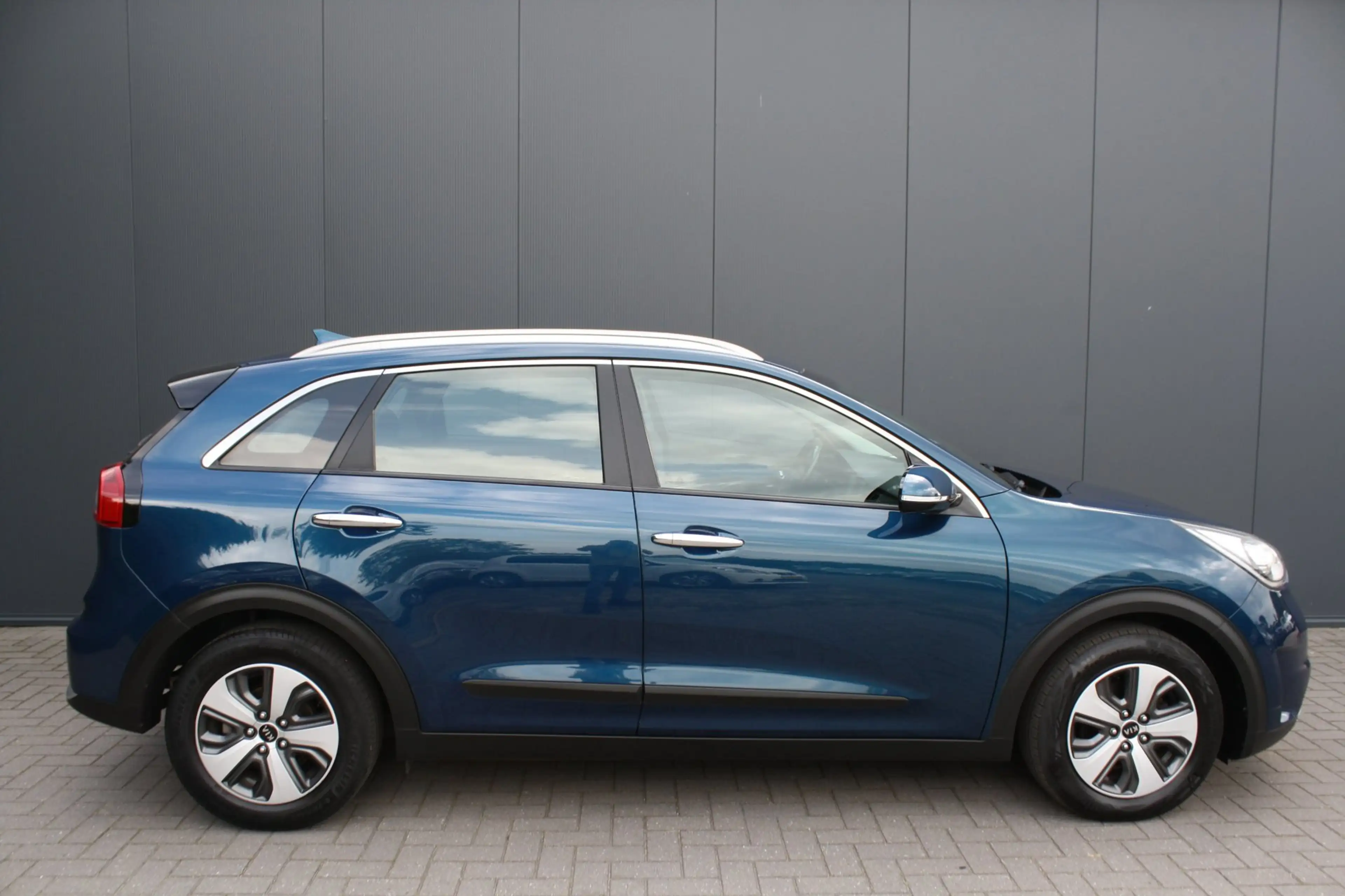 Kia Niro 1.6 GDi Hybrid First Edition - NAVIGATIE - CAMERA — photo 2
