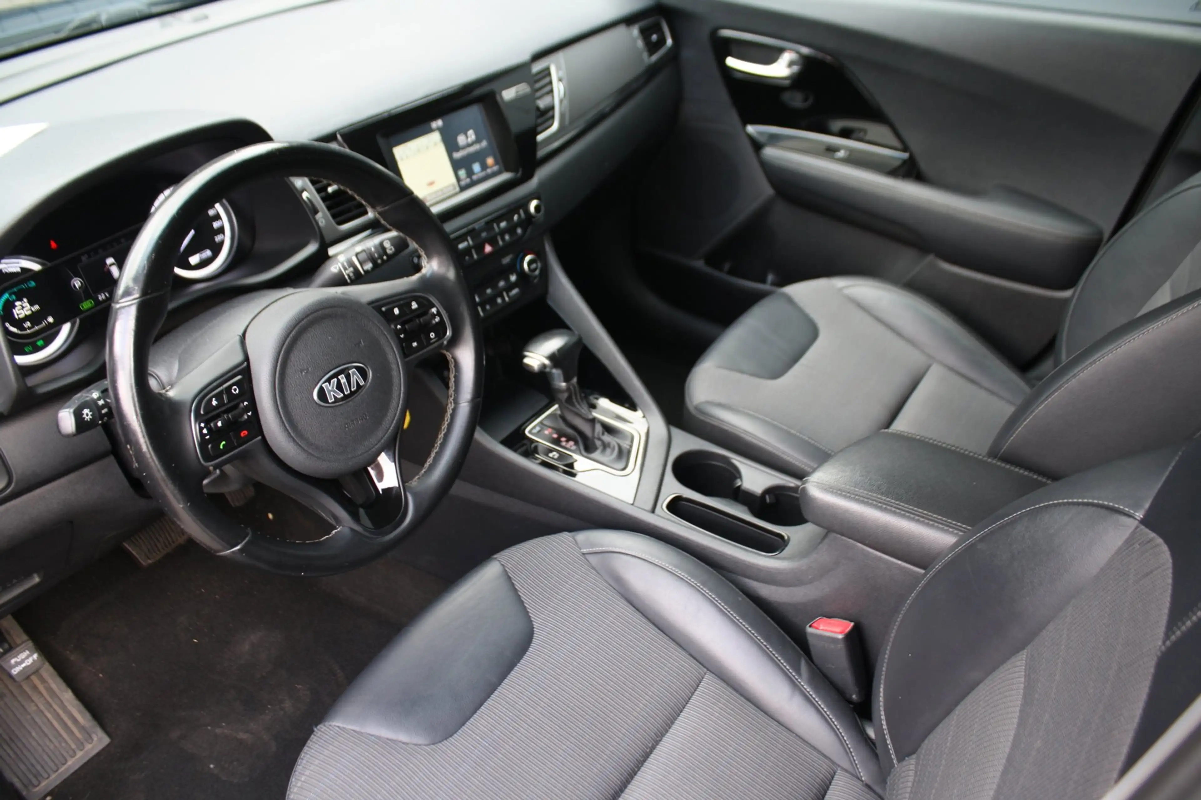 Kia Niro 1.6 GDi Hybrid First Edition - NAVIGATIE - CAMERA — photo 4