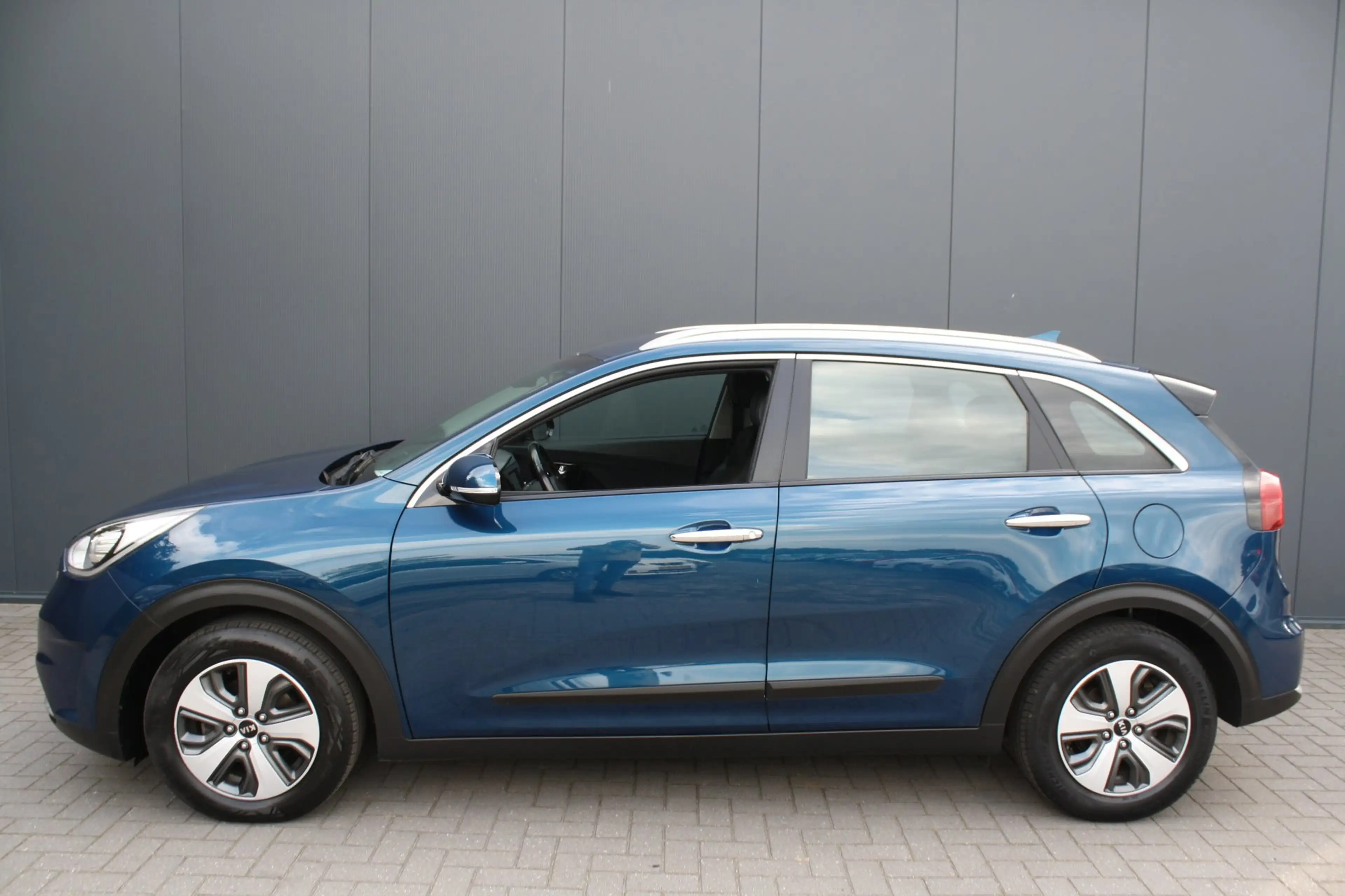 Kia Niro 1.6 GDi Hybrid First Edition - NAVIGATIE - CAMERA — photo 6