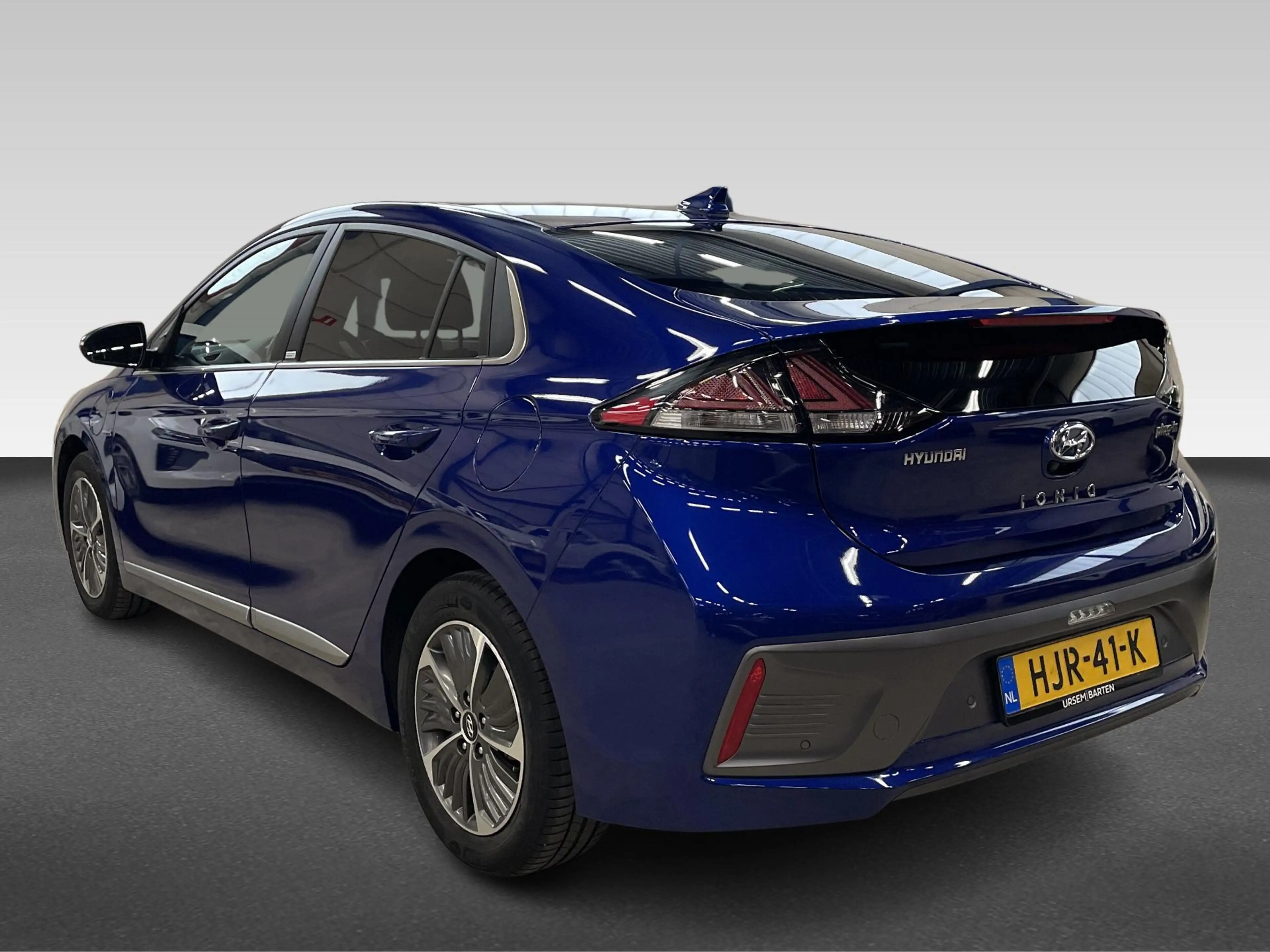 Hyundai IONIQ 1.6 GDi PHEV Comfort — photo 3