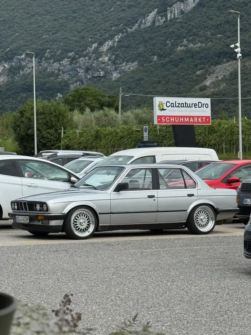 BMW 324 324d Plateado - 2