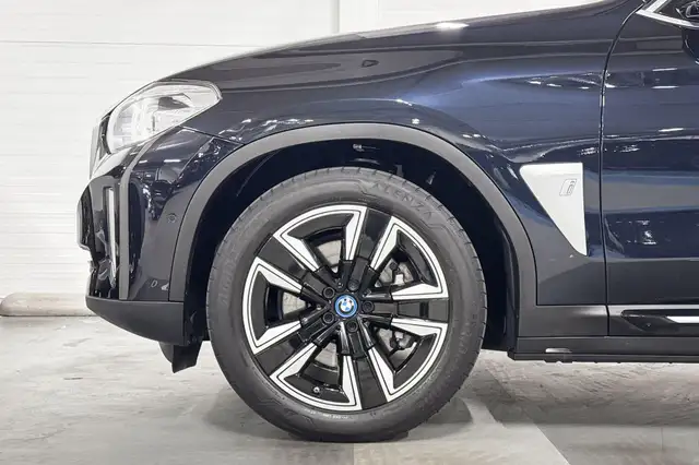 BMW Ix3 view 4