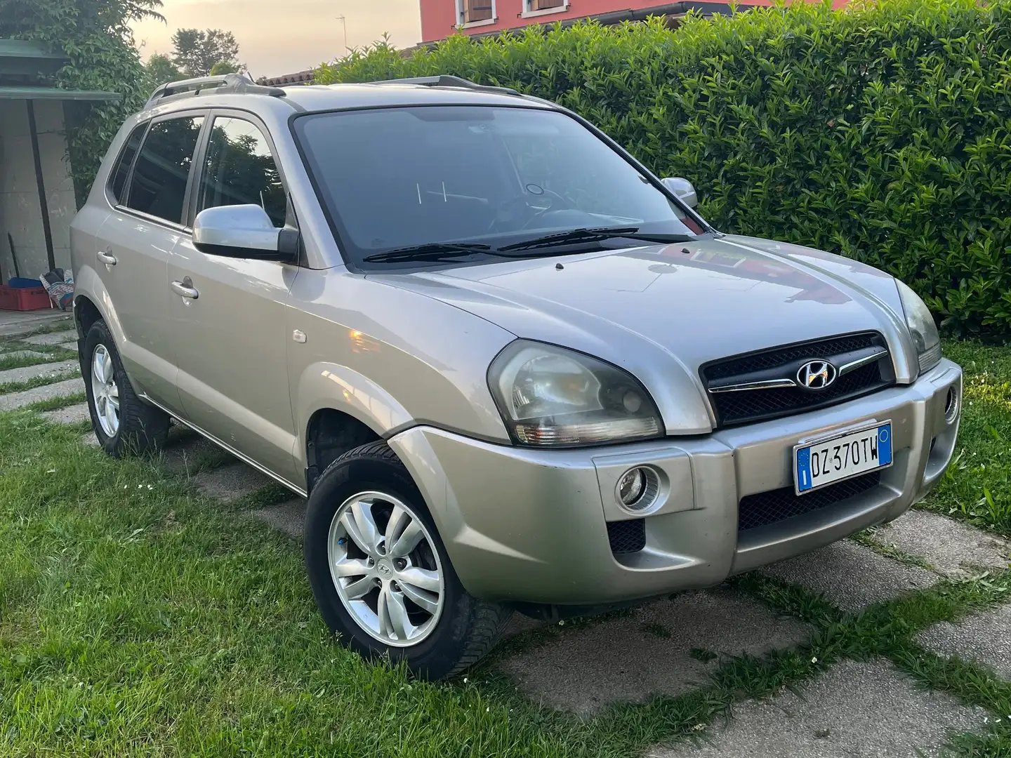 Hyundai TUCSON 2.0 cvvt Active bluedrive 2wd - 1