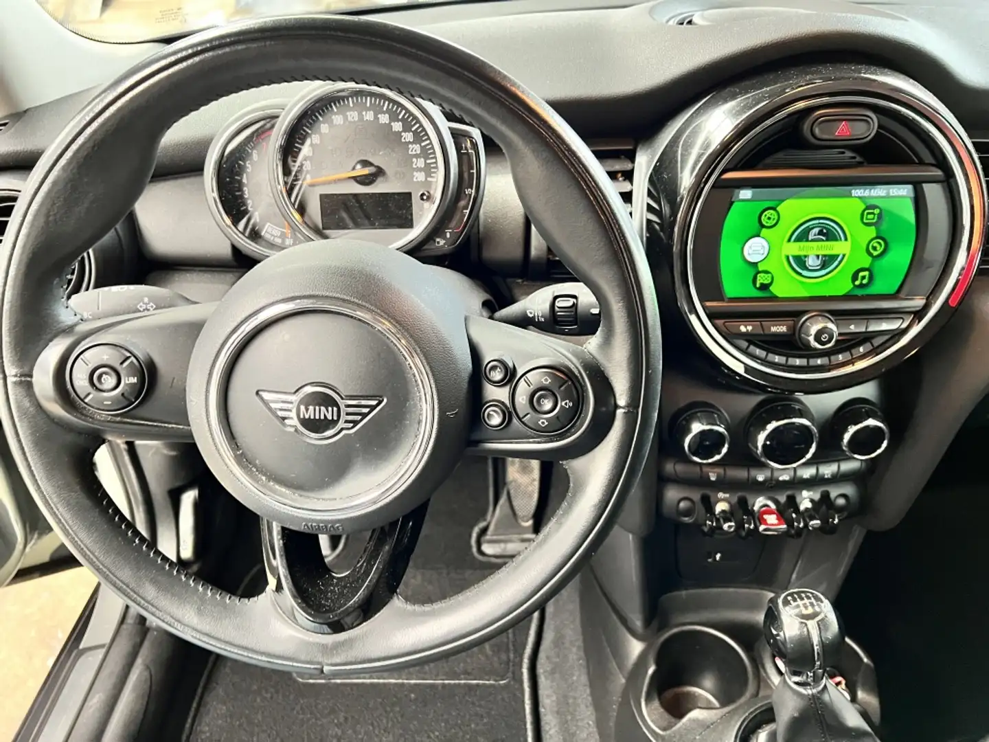 MINI Mini 5-deurs 1.5 Business Edition Cruise Clima Nav Gris - 2