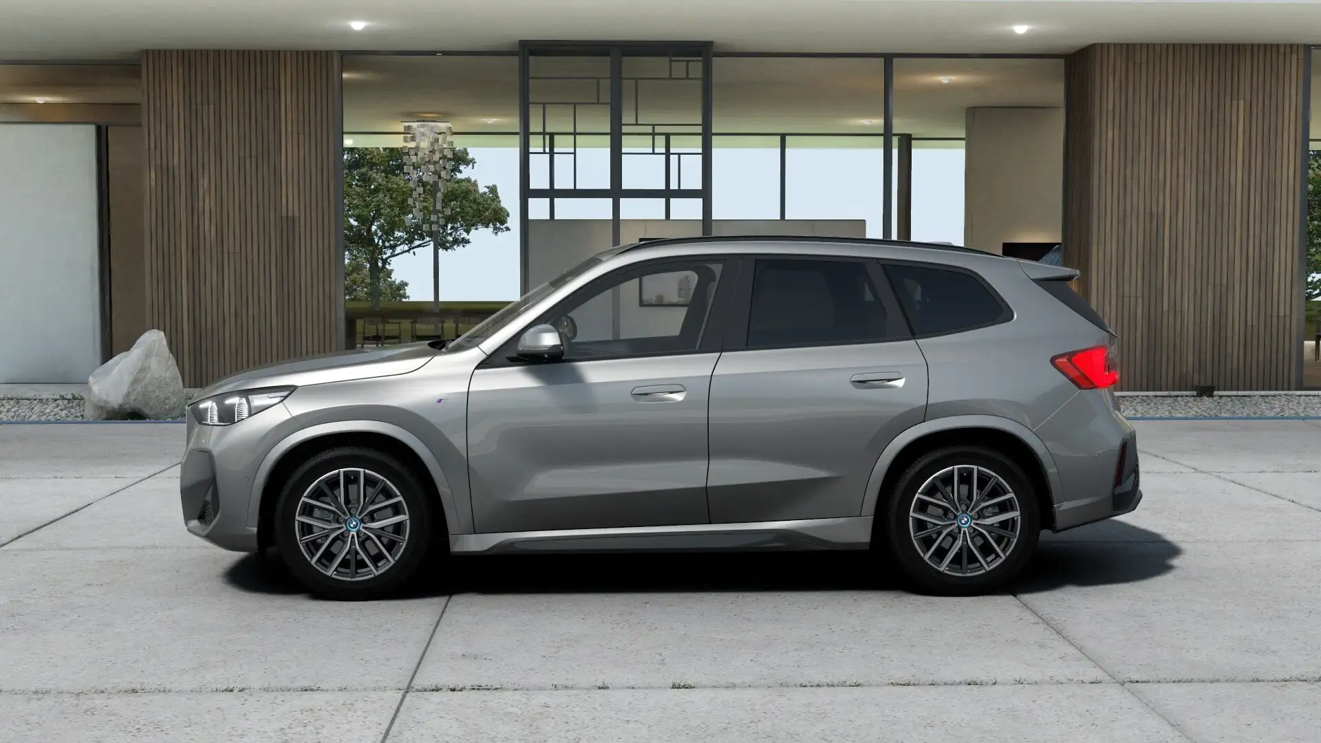 BMW iX1 eDrive20 M Paket, BRIEM SOMMERAKTION Silber - 2