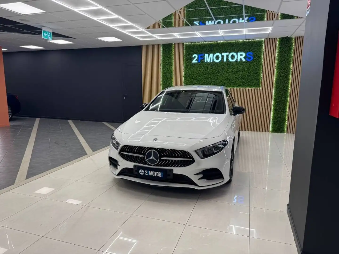 Mercedes-Benz A 180 180 d Premium auto Blanco - 2