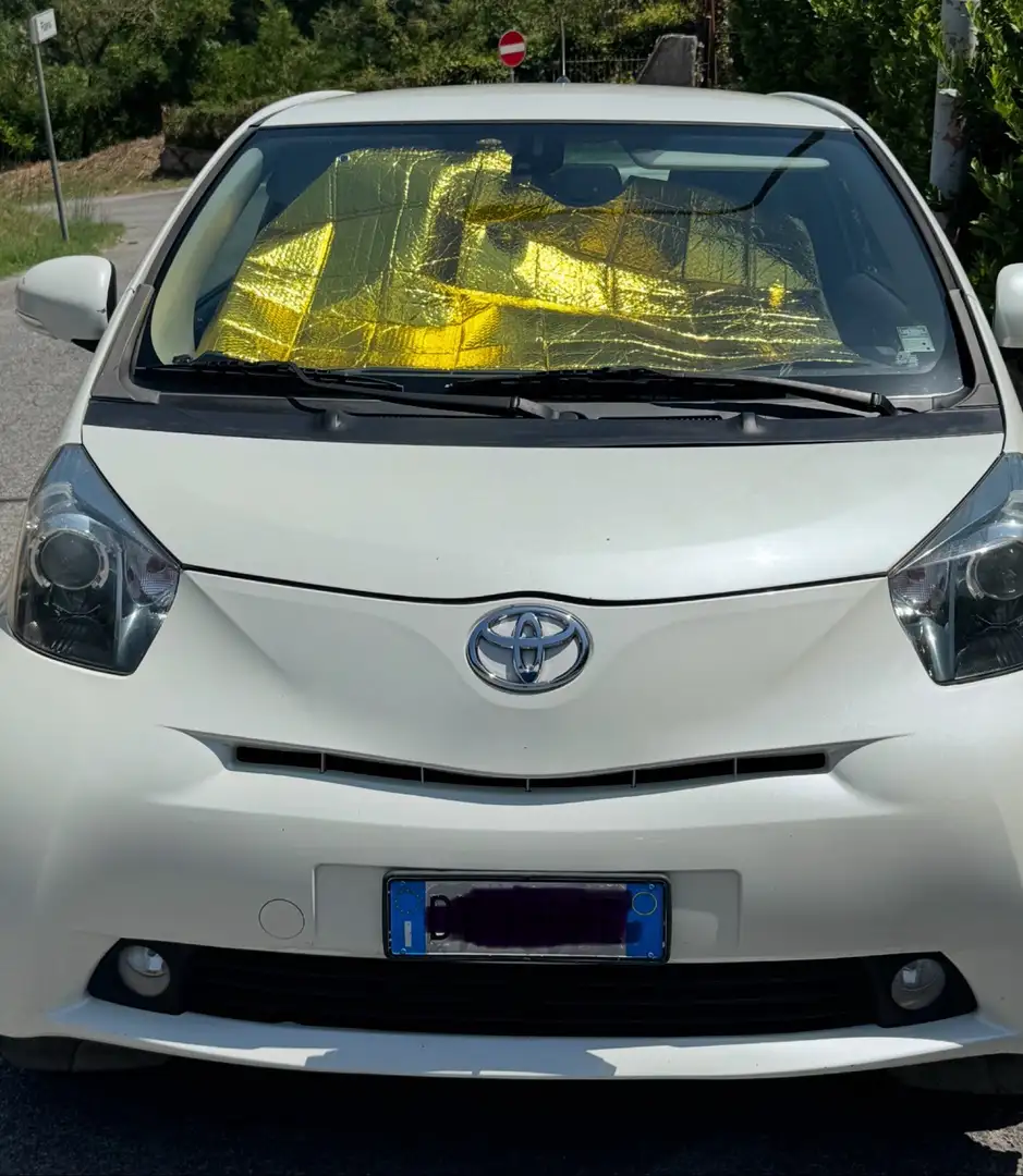 Toyota iQ CVT Multidrive Bianco - 1