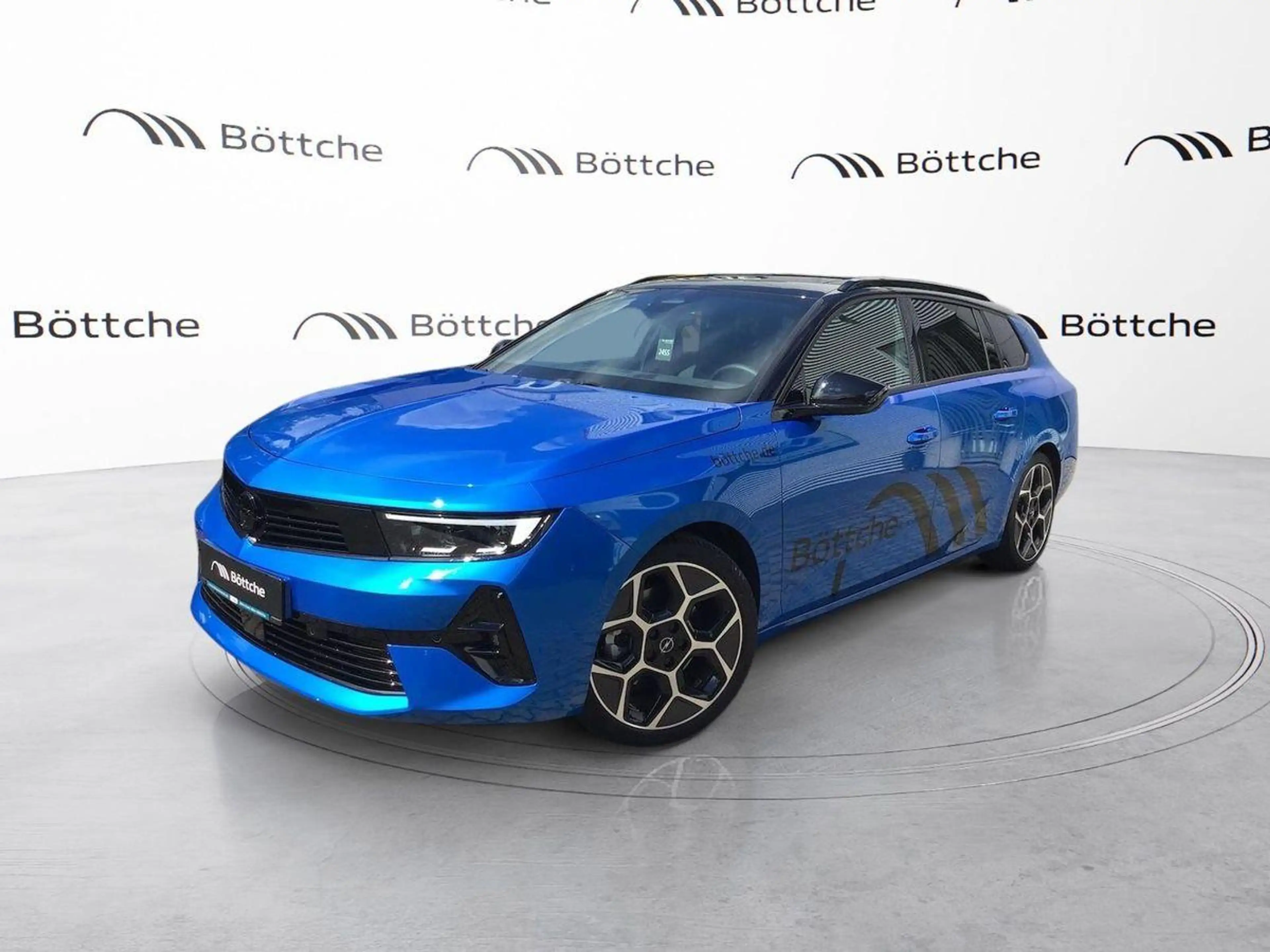 Opel Astra ST Ultimate Matrix/Navi/Panoramadach/360°Kamera — photo 2