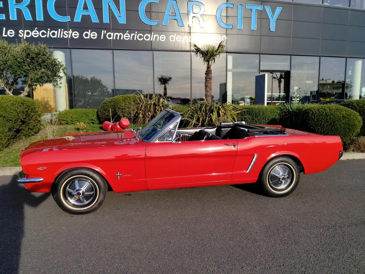 Ford Mustang Cabriolet 64 1/2 idem GENDARME DE ST TROPEZ !, foto 3