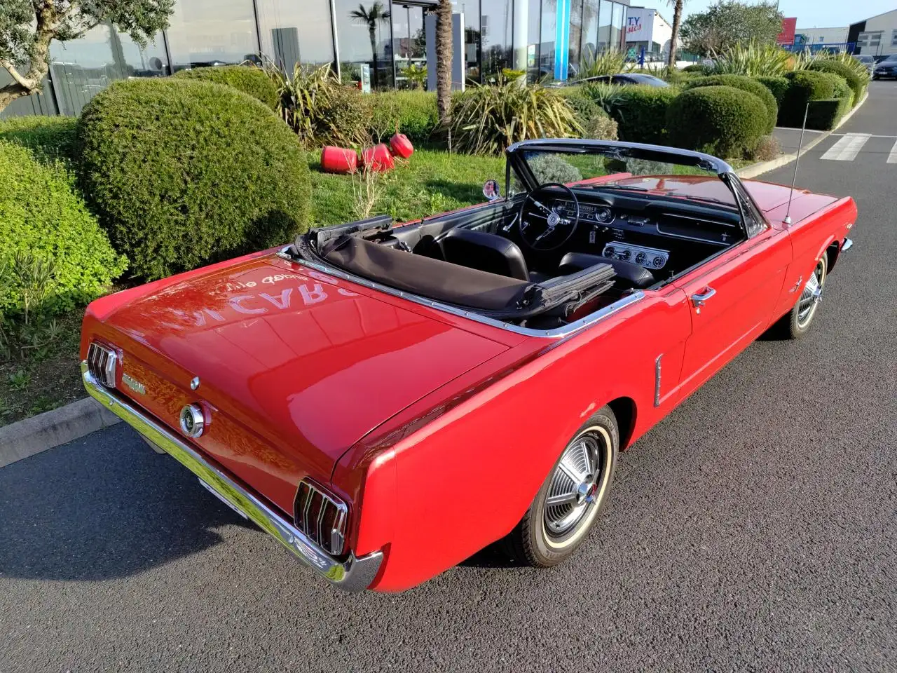 Ford Mustang Cabriolet 64 1/2 idem GENDARME DE ST TROPEZ !, foto 7