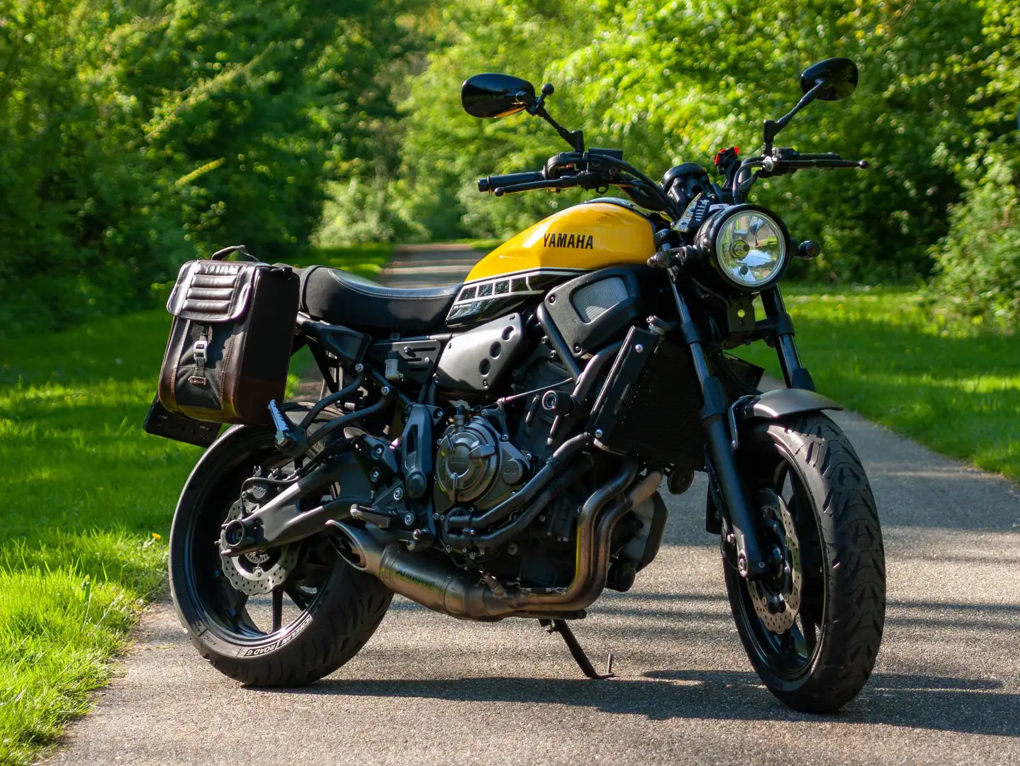 Yamaha XSR 700 XSR700 ABS 2016 Akrapovic Ohlins Geel - 1