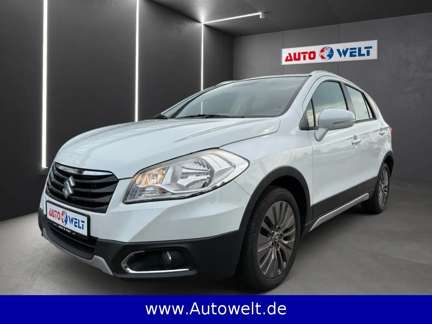 Suzuki SX4 S-Cross 1.6 Klima Parkhilfe Tempo Weiß - 1