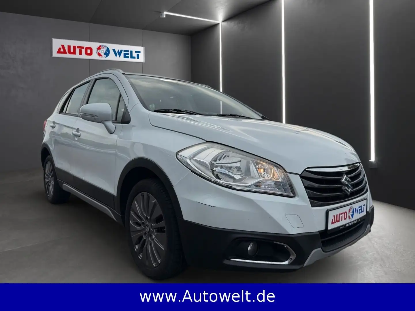 Suzuki SX4 S-Cross 1.6 Klima Parkhilfe Tempo Weiß - 2