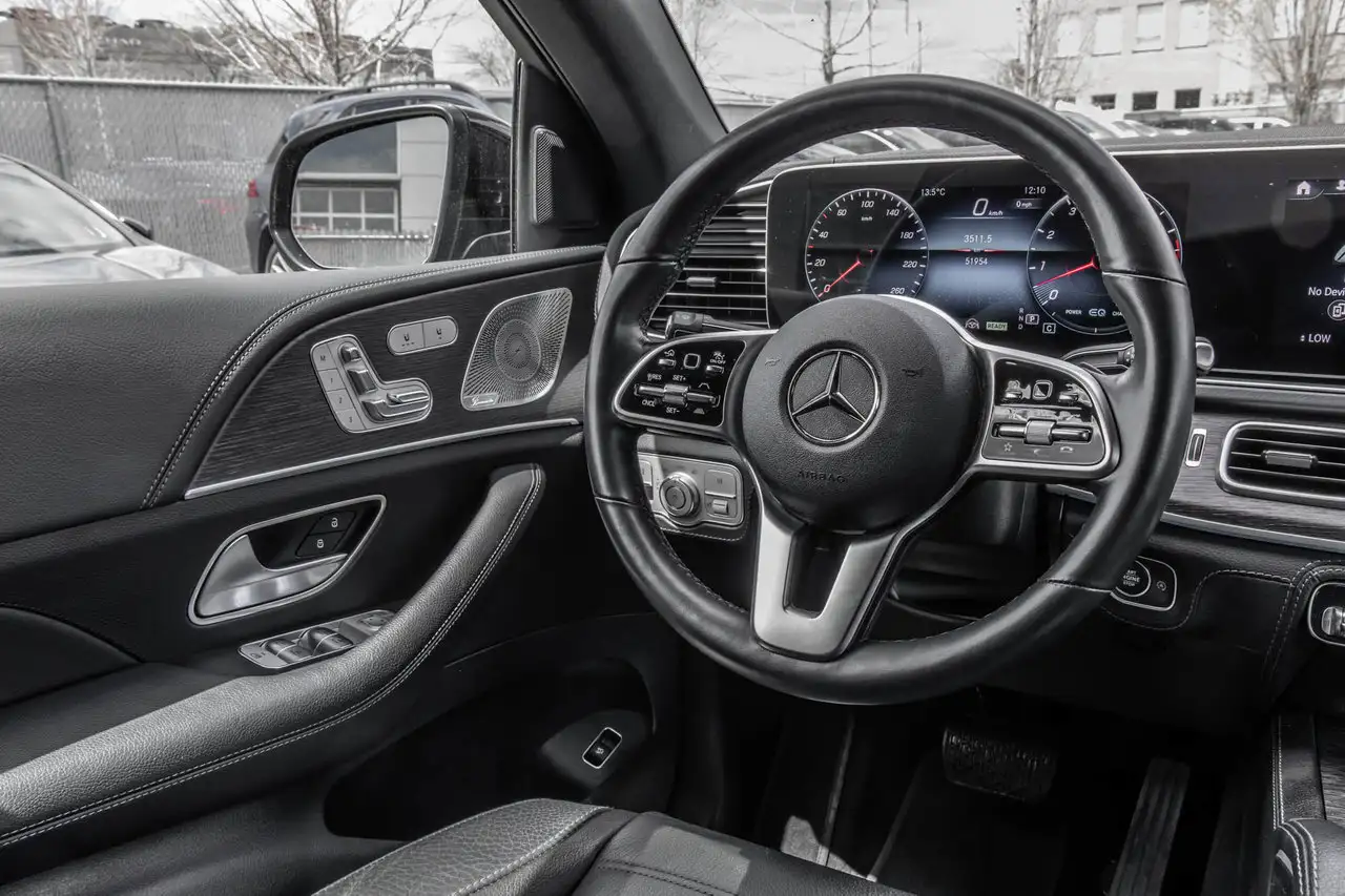 Mercedes-Benz GLE снимка Mercedes-Benz GLE