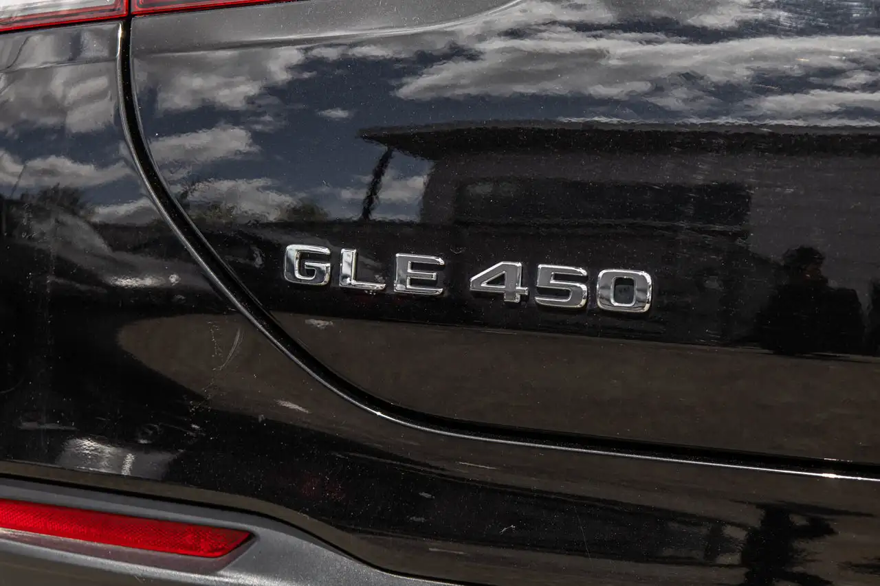 Mercedes-Benz GLE снимка Mercedes-Benz GLE