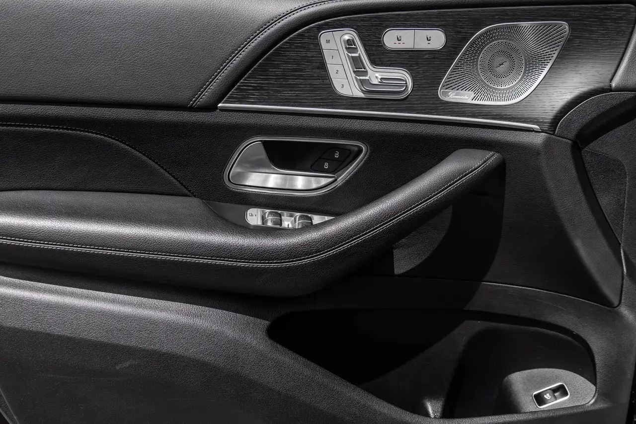 Mercedes-Benz GLE снимка Mercedes-Benz GLE