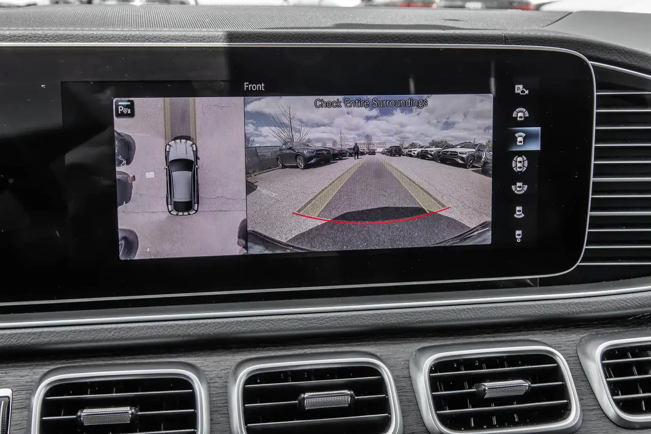 Mercedes-Benz GLE снимка Mercedes-Benz GLE
