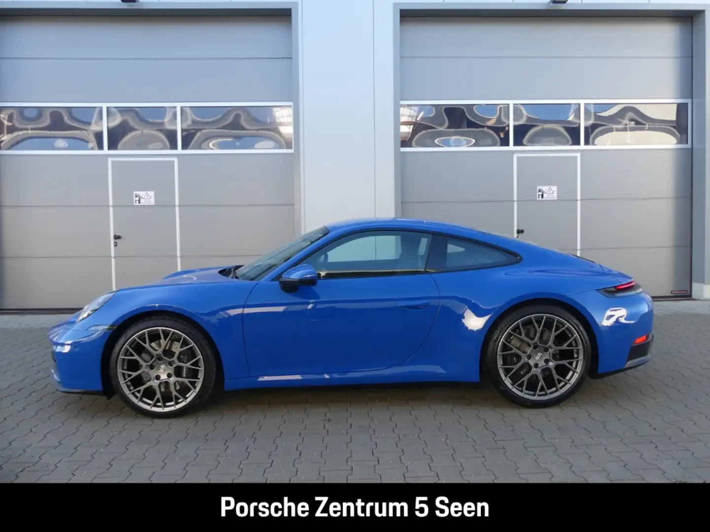 Porsche 992 II Carrera, CHRONO, SAGA, SPORTSITZE +, 84L Blau - 2