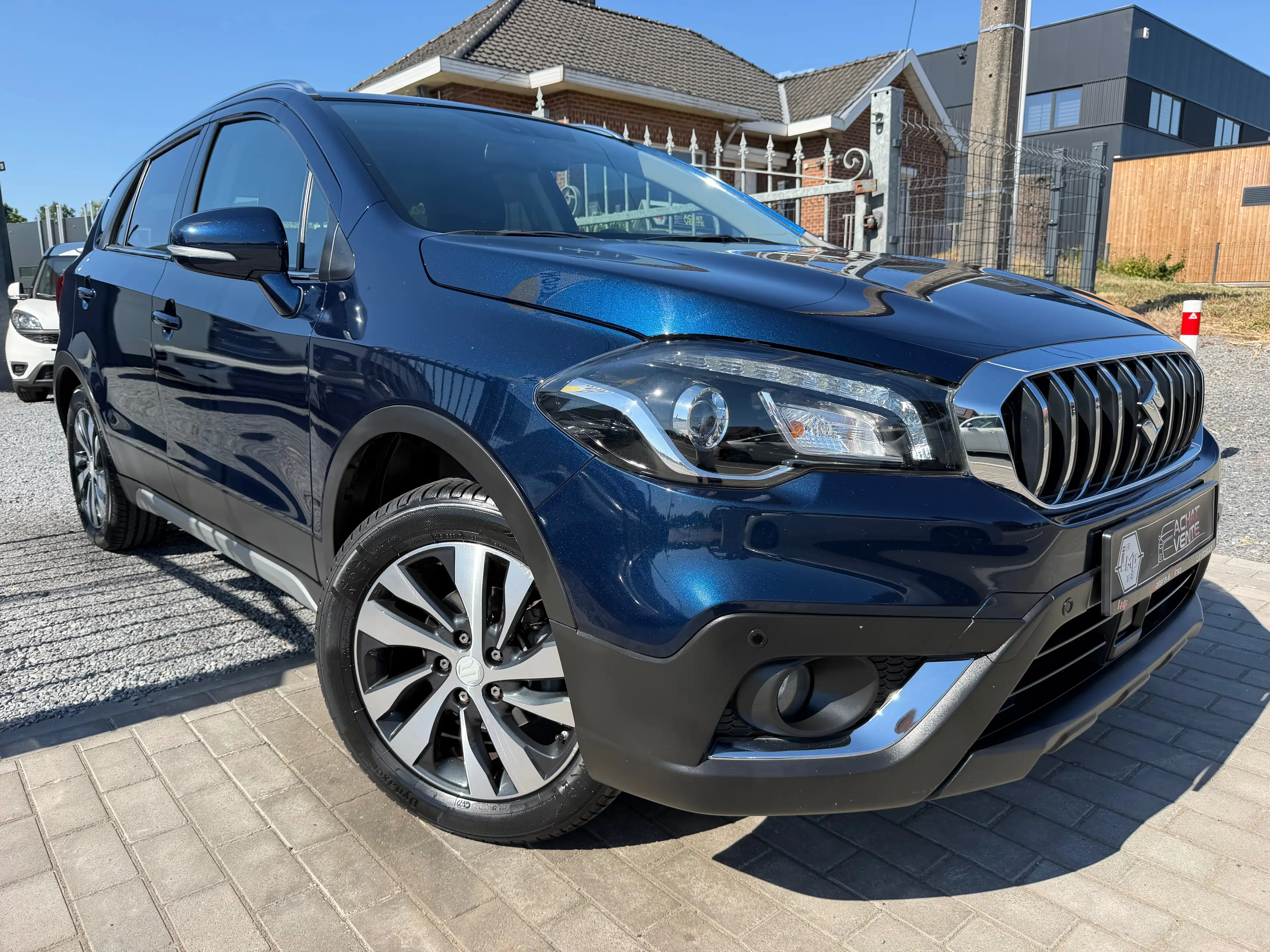 Suzuki S-Cross Sx4S-Cross1.4TBjet-Hybrid GL+ ! Navi-Caméra ! — photo 2