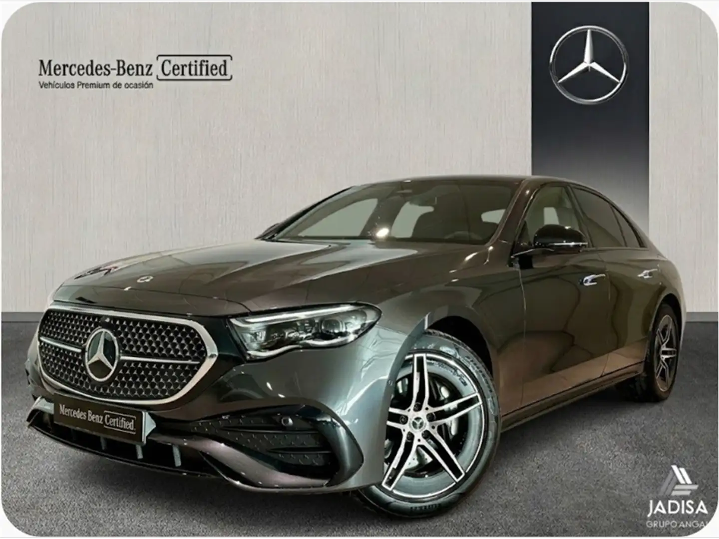 Mercedes-Benz E 300 4MATIC - 2