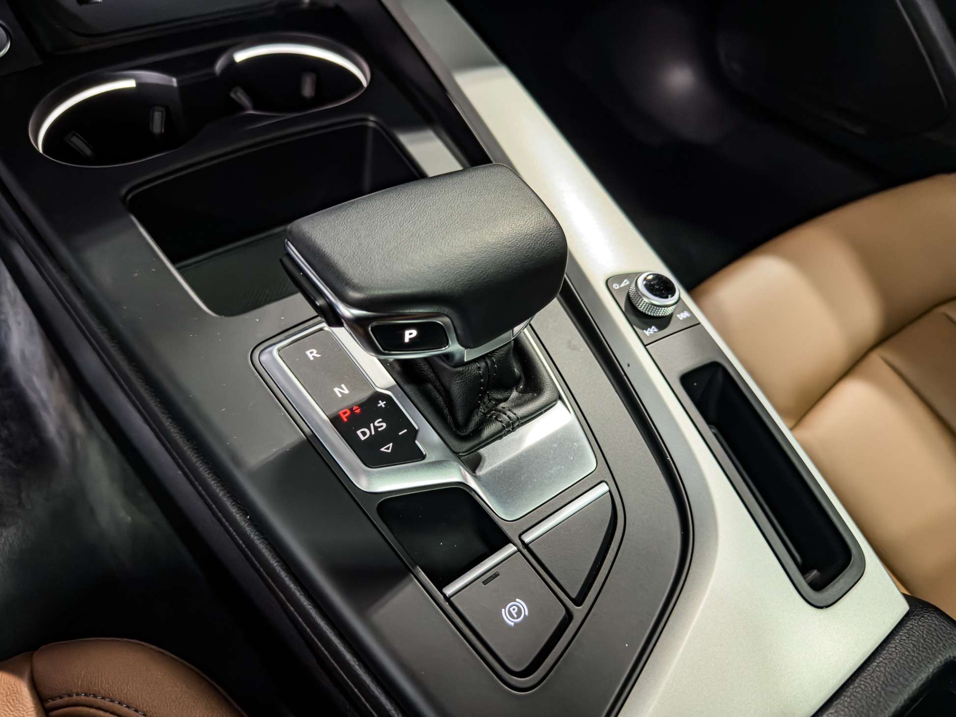 2023 Audi A5 Komfort 45 TFSI quattro thumb 17