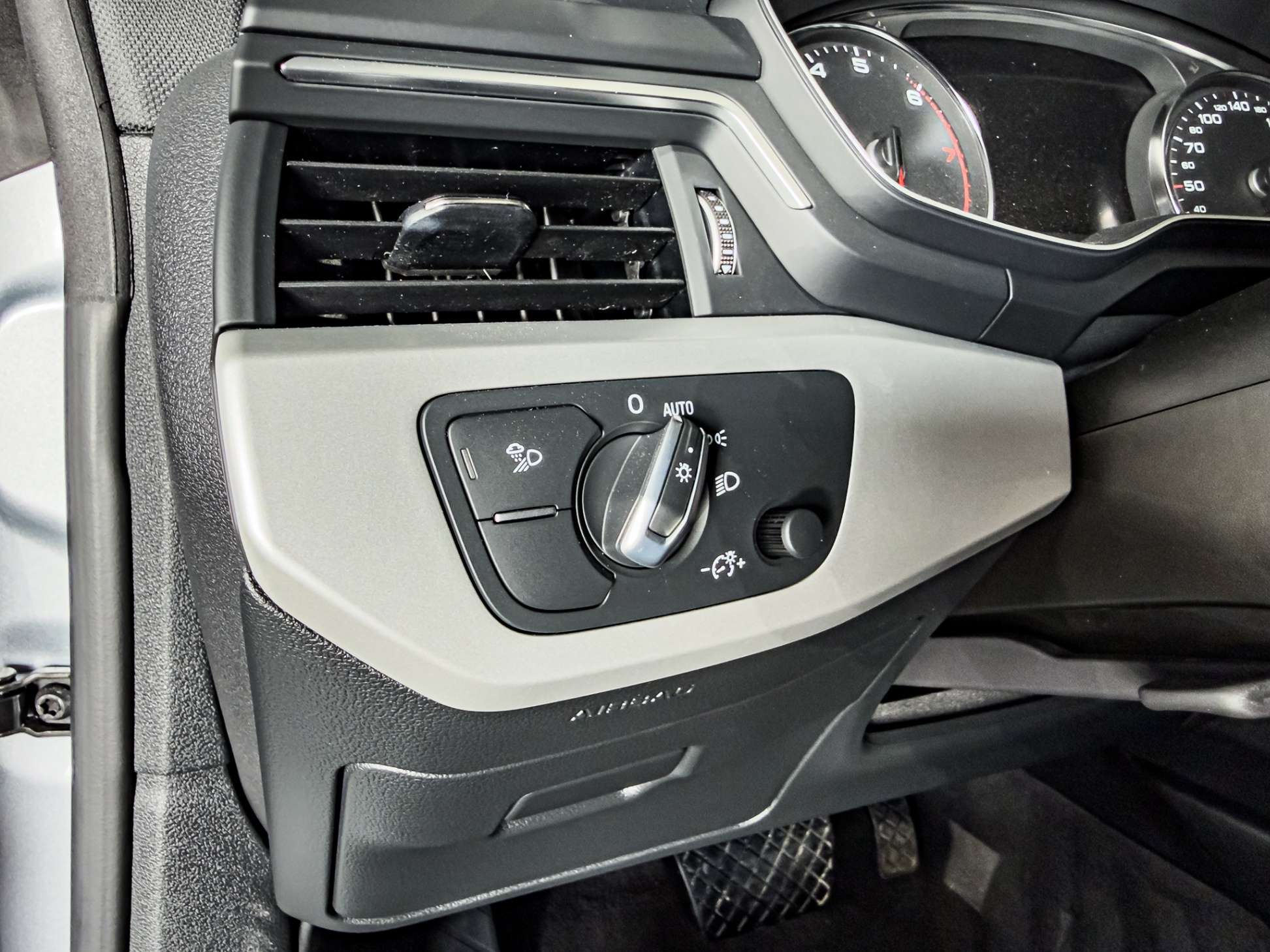 2023 Audi A5 Komfort 45 TFSI quattro thumb 18