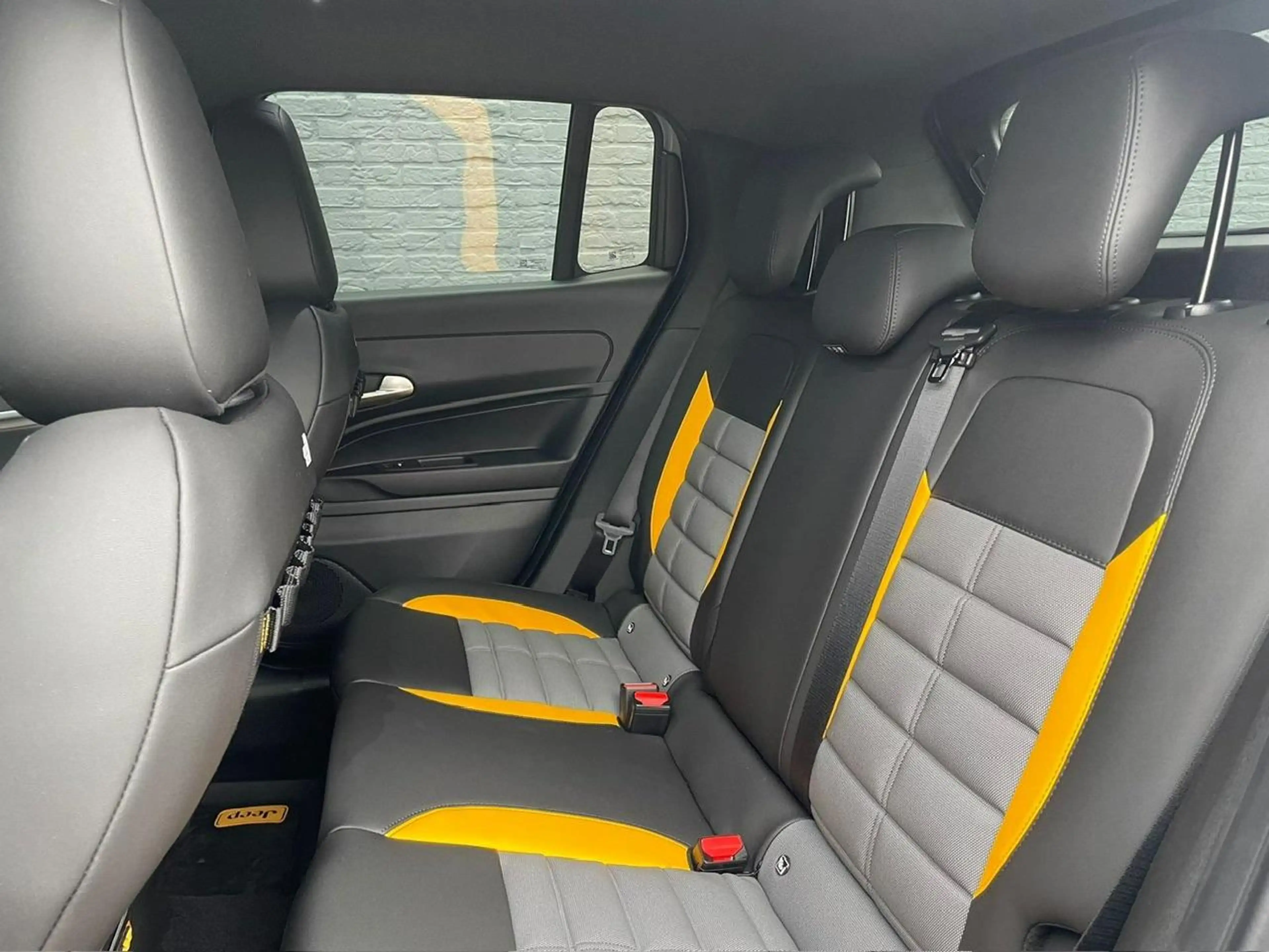 Jeep Avenger 1.2T 4xe 136pk The North Face | Automaat | All Sea — photo 14