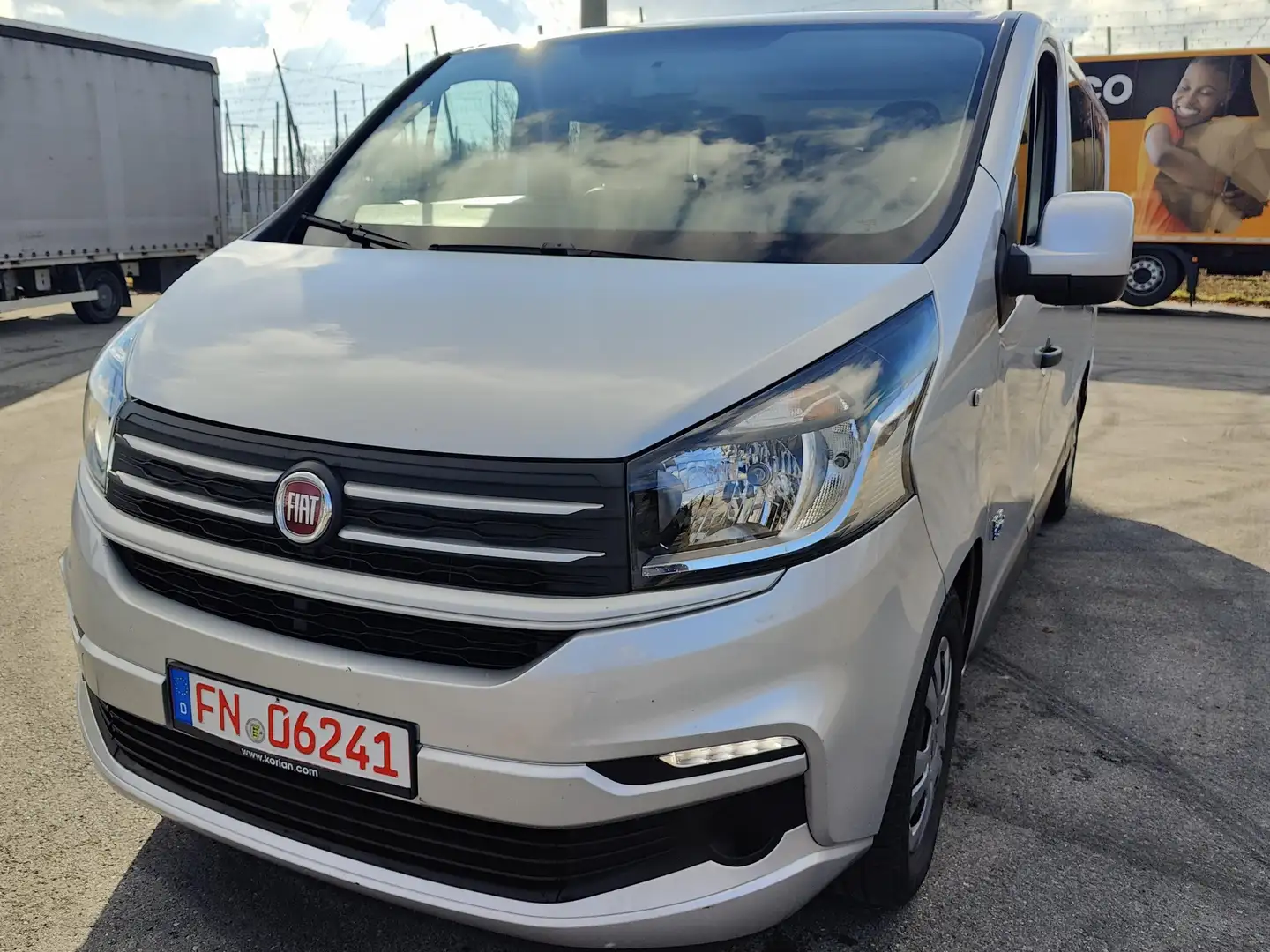 Fiat Talento L2H1 1,2t Family (M1) / 9 Sitzer / langer Radstand Grey - 1