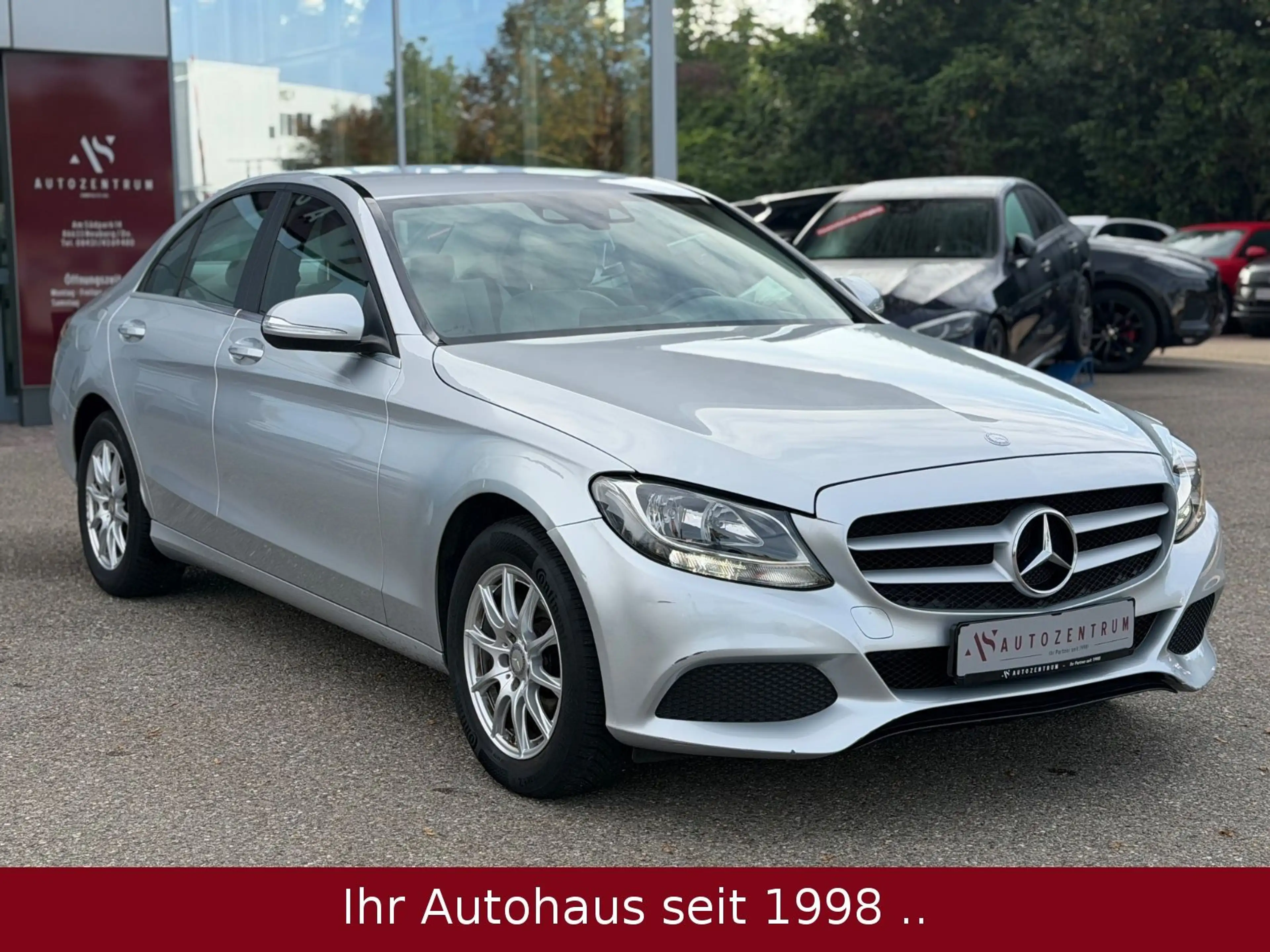 Mercedes-Benz C 200 CGI Limousine  W205 * 1.HAND / KLIMA * — photo 4