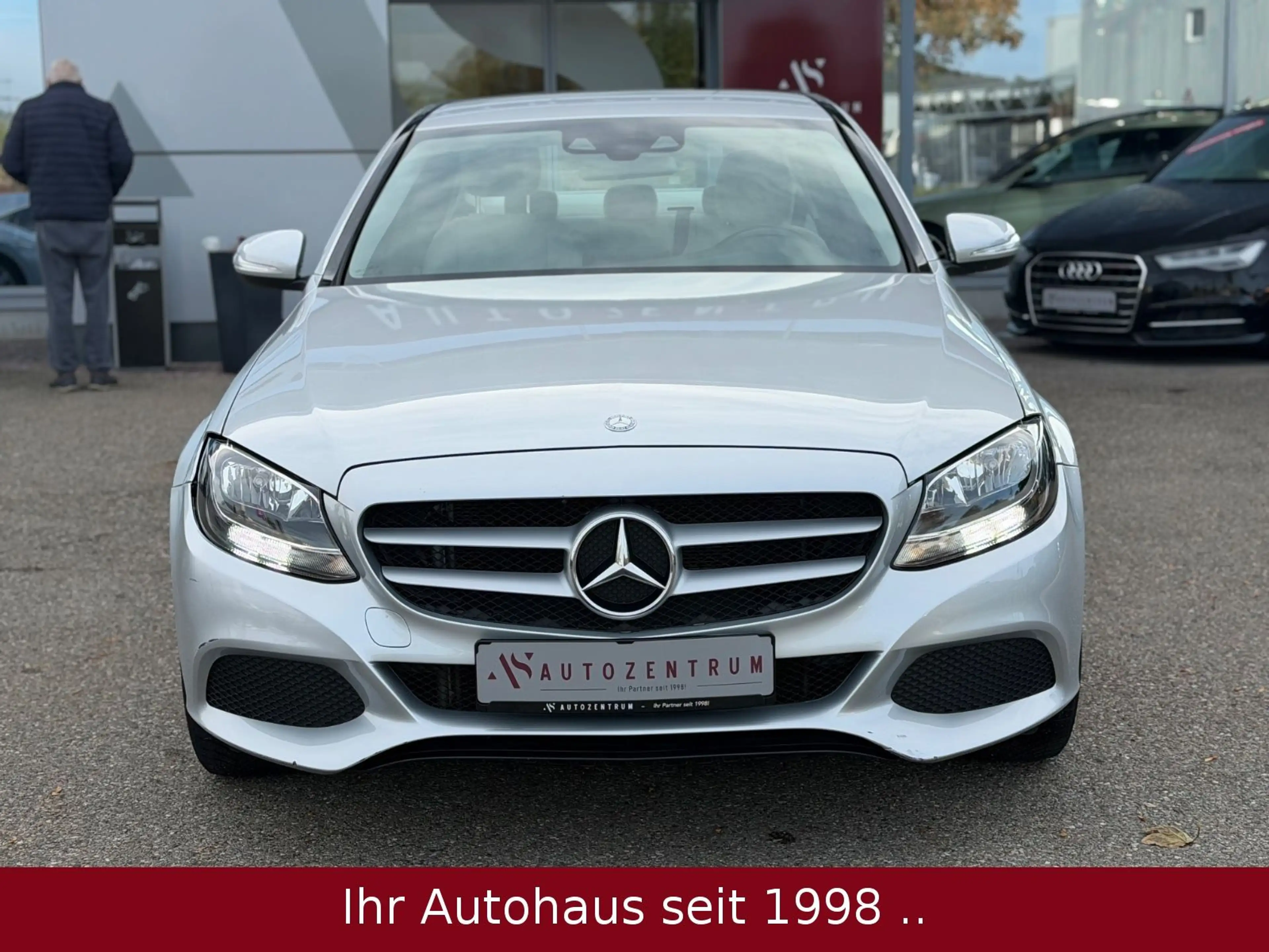 Mercedes-Benz C 200 CGI Limousine  W205 * 1.HAND / KLIMA * — photo 3