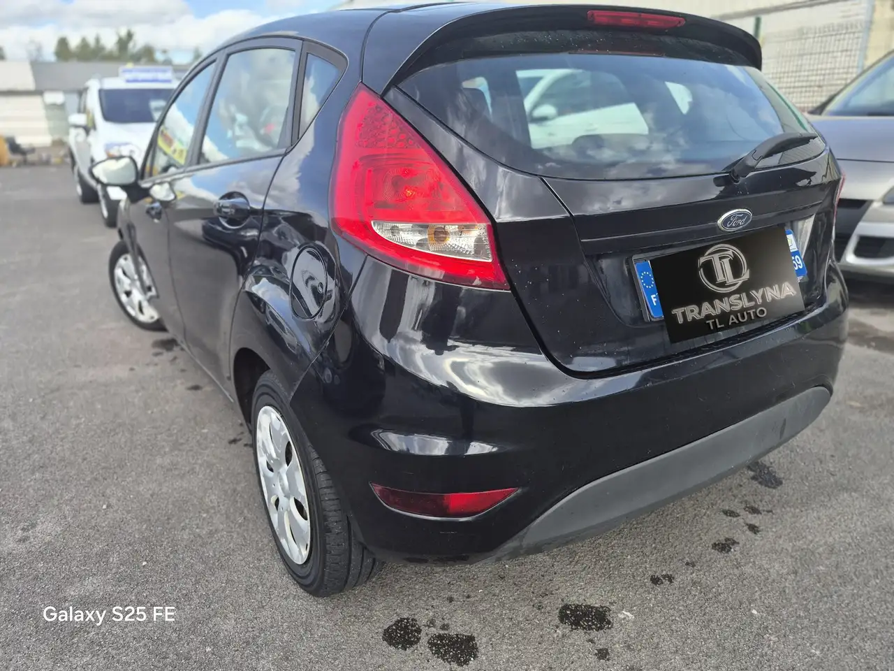 Ford Fiesta 5 portes — photo 2