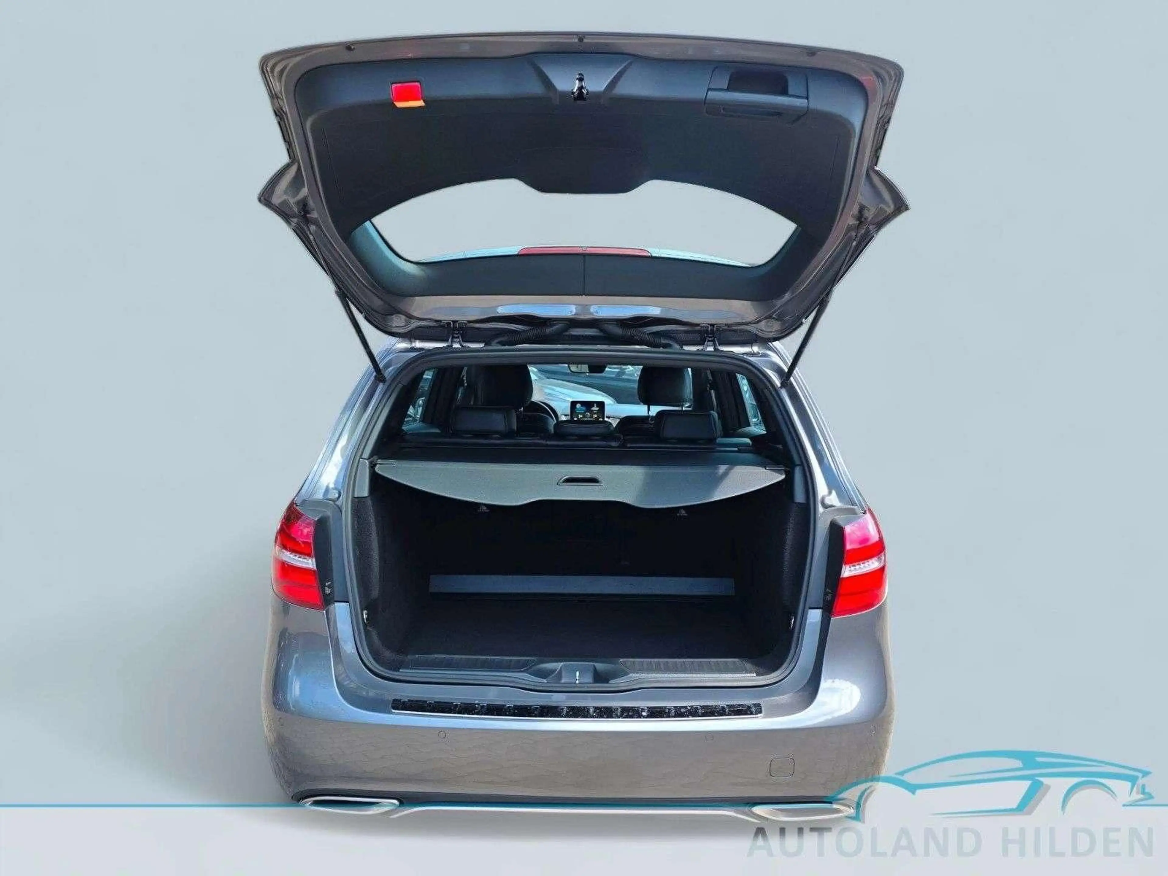 Mercedes-Benz B 200 CDI Automatik/Navi/Kamera/AHK/LED/1 Hand — photo 8