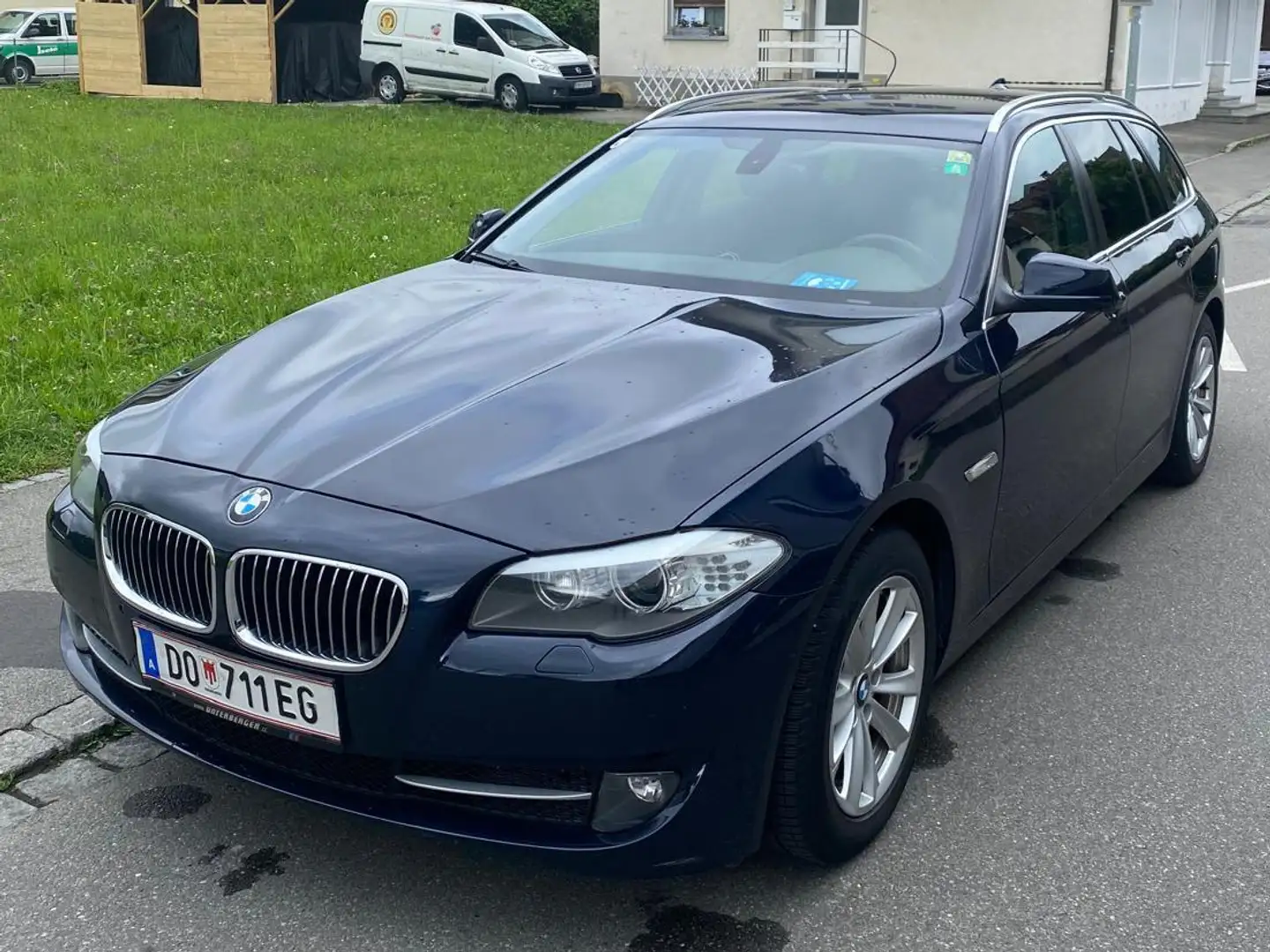 BMW 520 520d Touring Österreich-Paket - 1