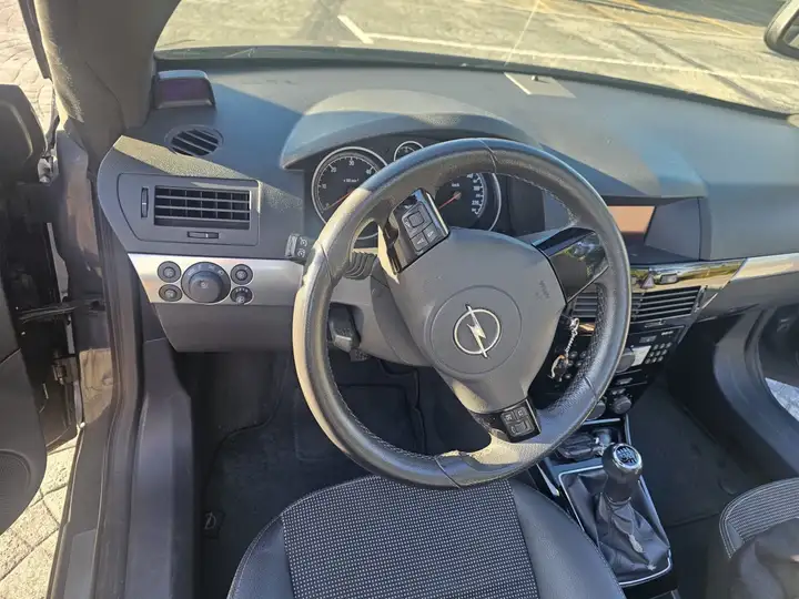Opel Astra 2006, foto 9