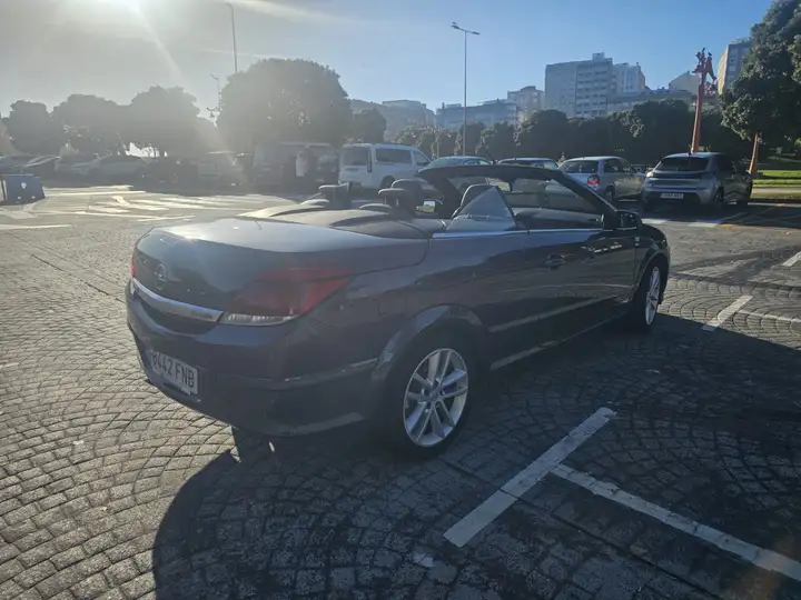 Opel Astra 2006, foto 12