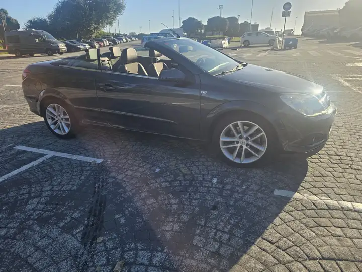 Opel Astra 2006, foto 2
