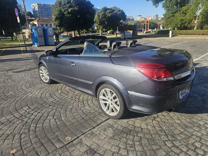 Opel Astra 2006, foto 11