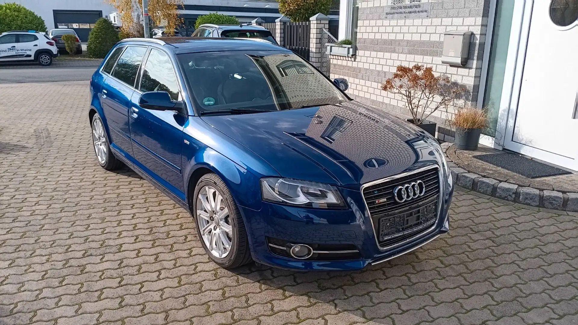 Audi A3 Sport 2.0 TDI S line Sportpaket plus Mod.2018 Blau - 2