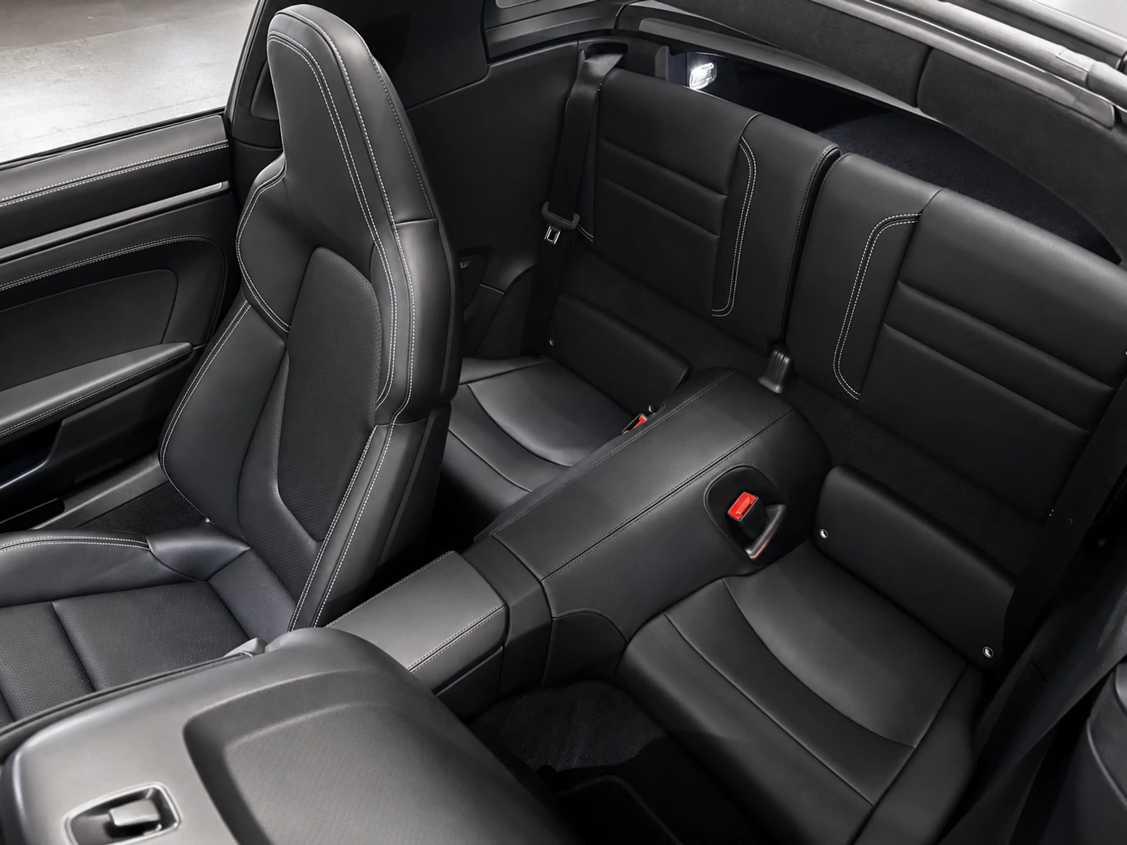 Porsche 992 Targa 4 GTS T-Hybrid — photo 12