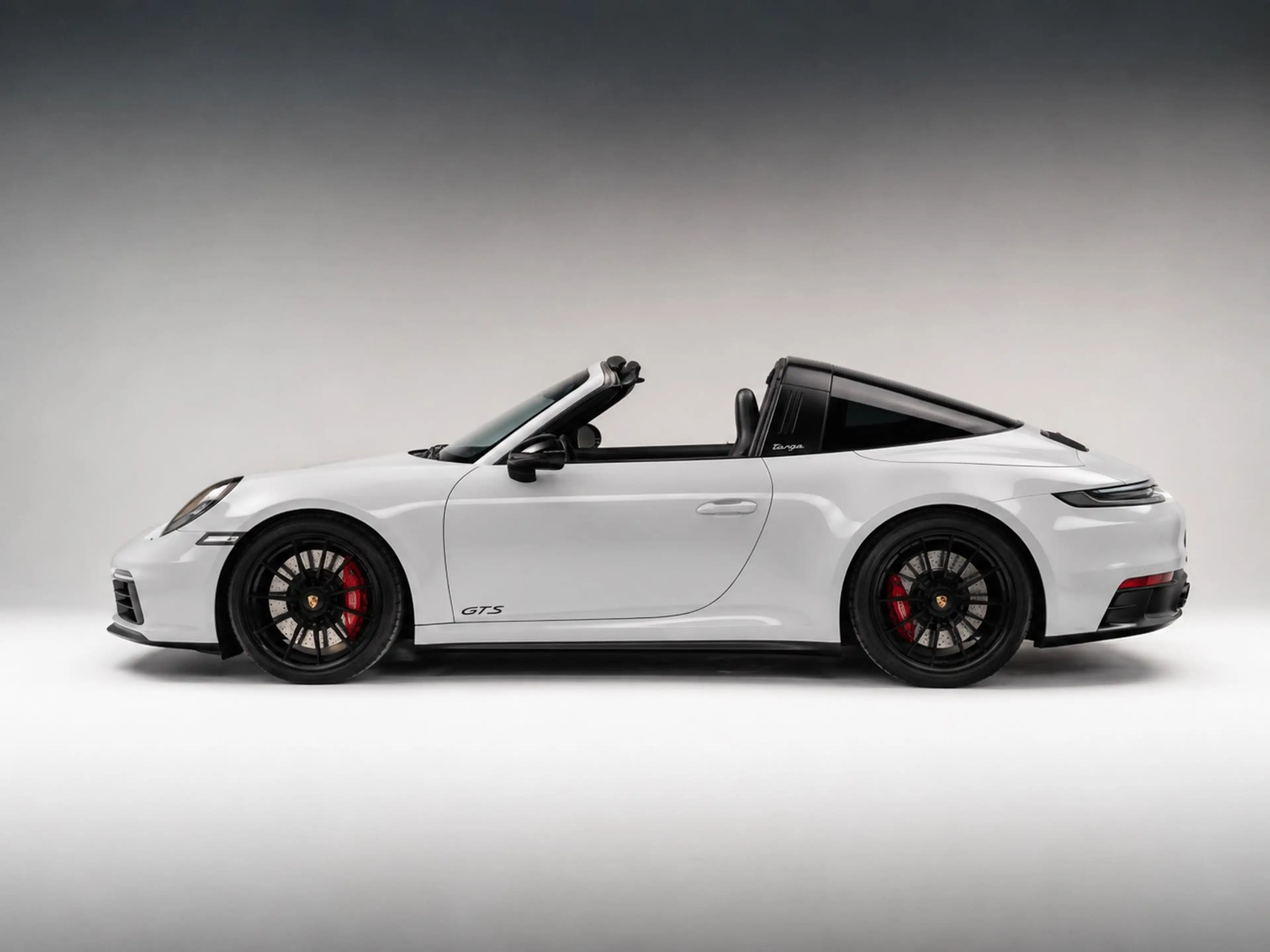 Porsche 992 Targa 4 GTS T-Hybrid — photo 2