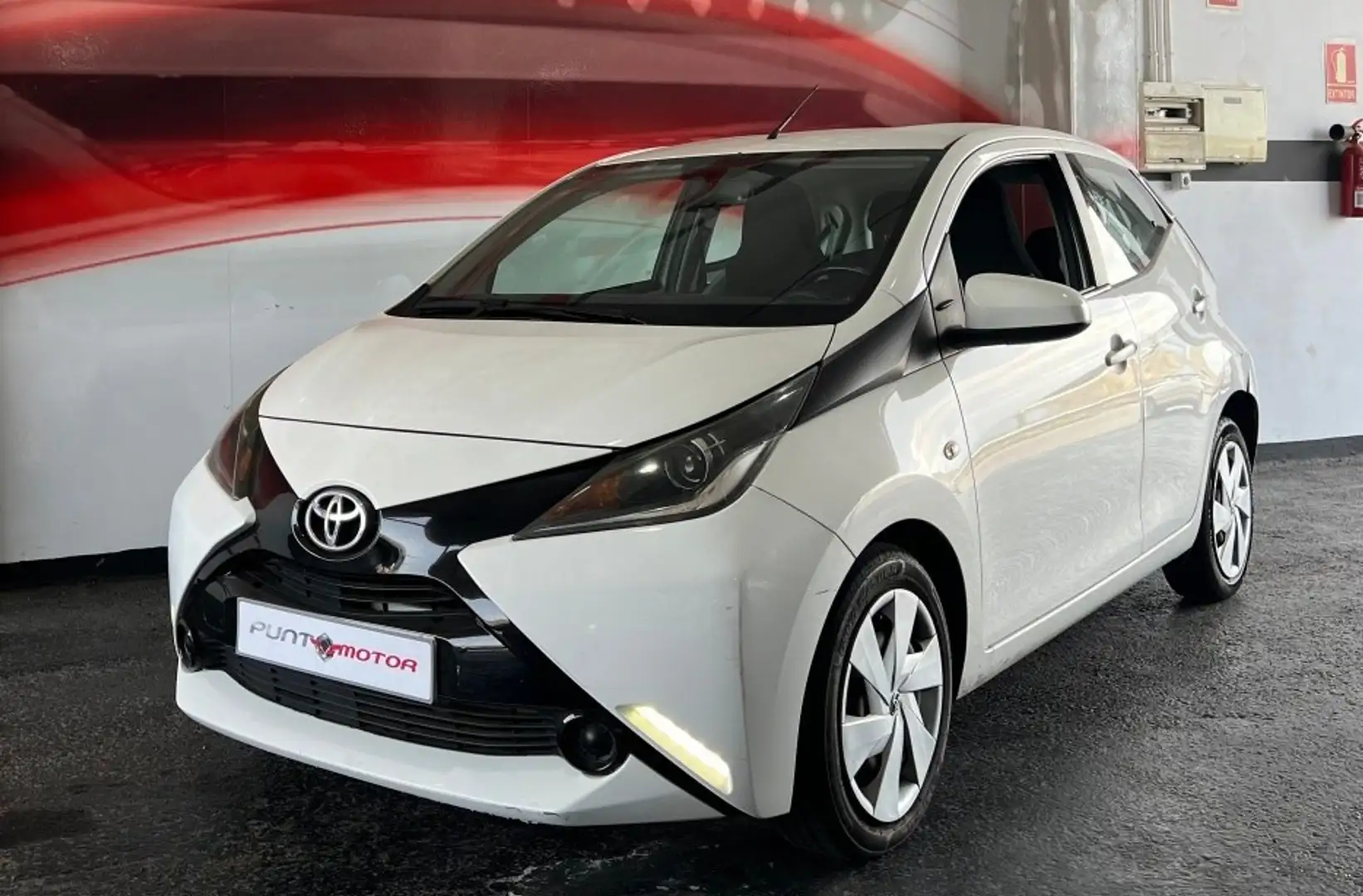 Toyota Aygo 1.0 VVT-i x-cite Blanco - 2