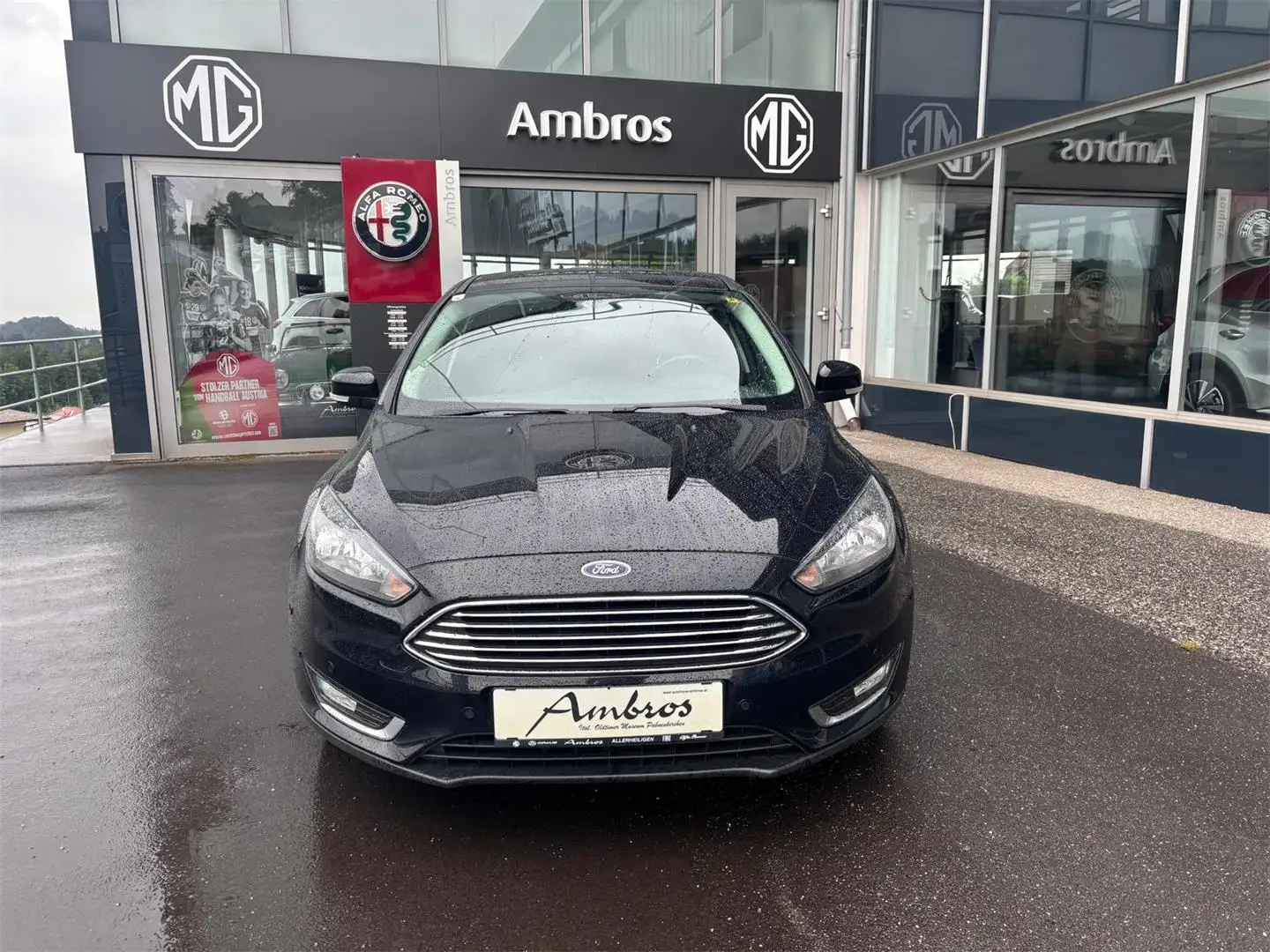 Ford Focus 1,5 TDCi Titanium Schwarz - 2