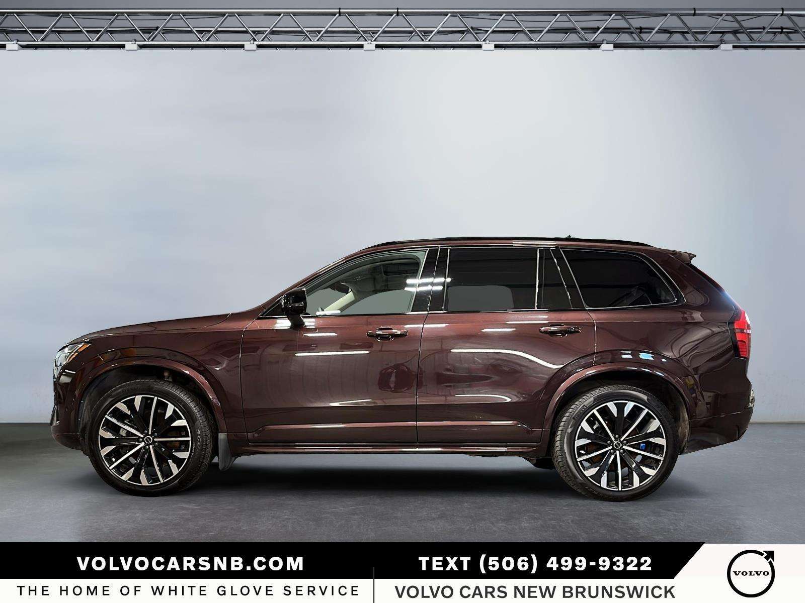 2026 Volvo XC90 B6 Ultra | Save $ $11,156 vs NEW alt 5