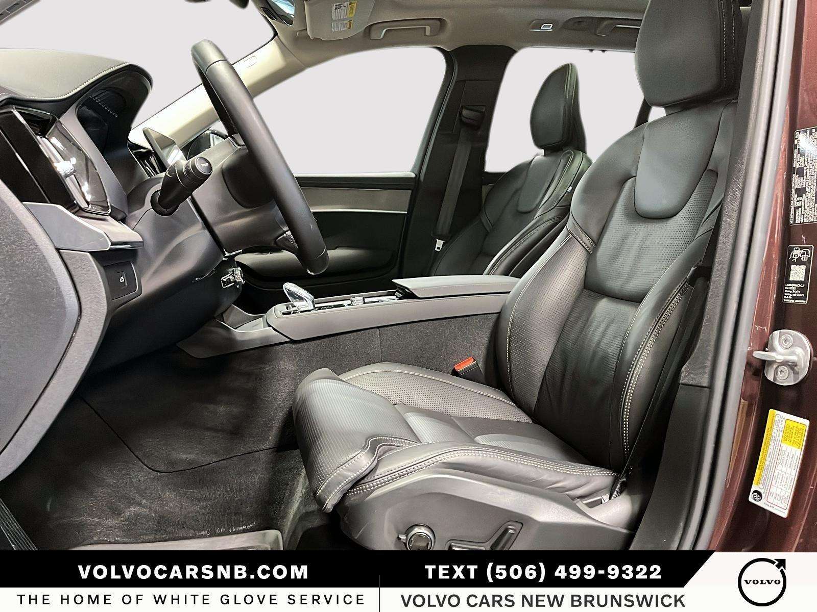 2026 Volvo XC90 B6 Ultra | Save $ $11,156 vs NEW thumb 8