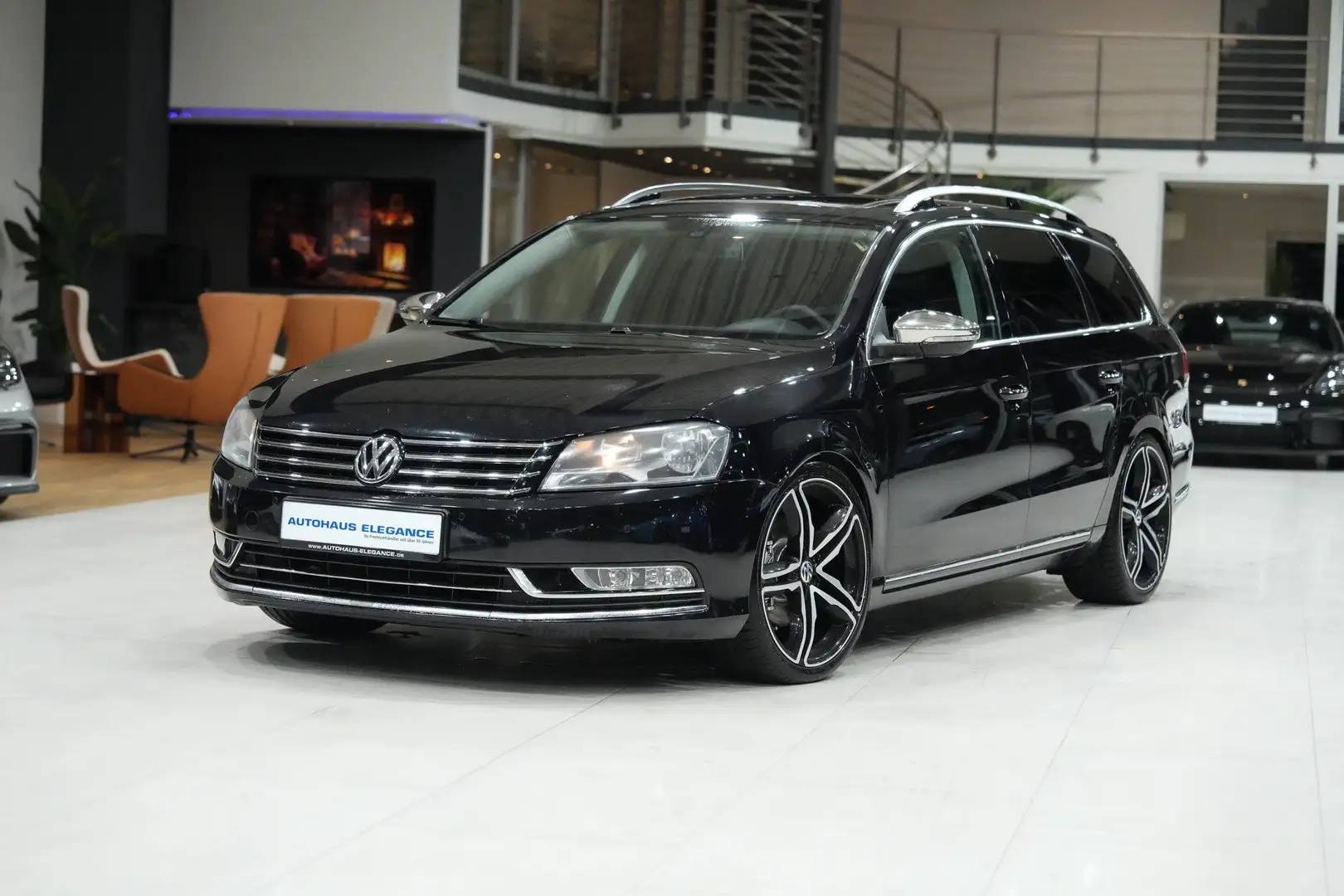 Volkswagen Passat Variant Highline*SPORT-FAHRWERK*PANO*DSG* Schwarz - 1